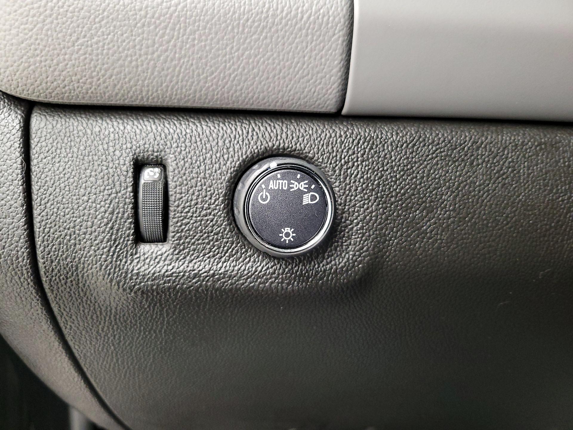 Thumbnail: 2017 Chevrolet Colorado - 13