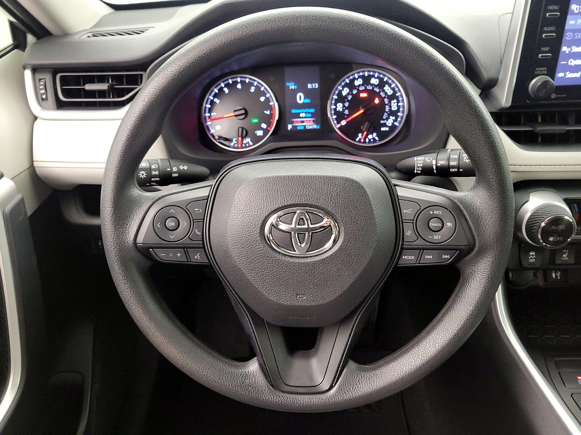 Thumbnail: 2019 Toyota RAV4 - 10