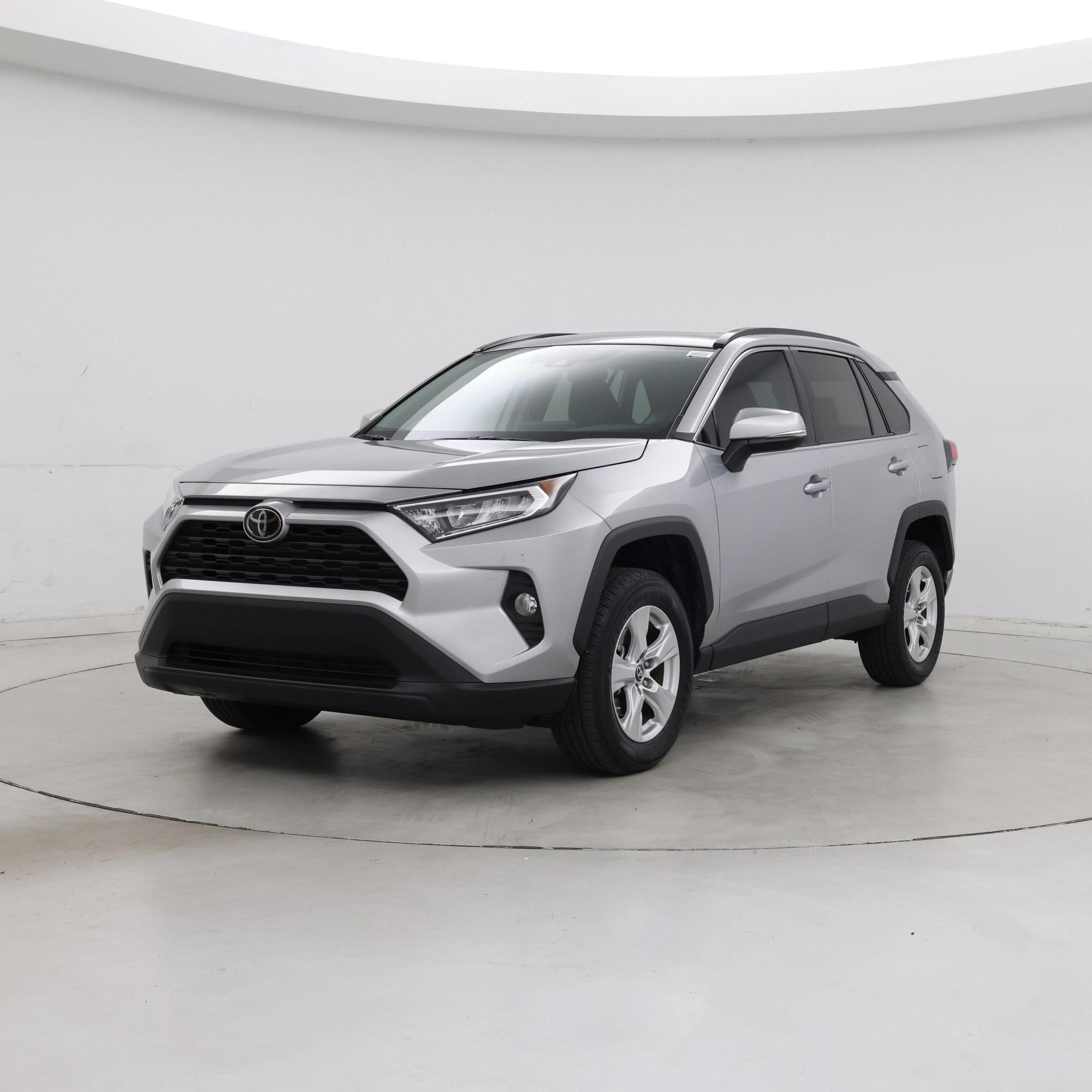 Thumbnail: 2019 Toyota RAV4 - 4