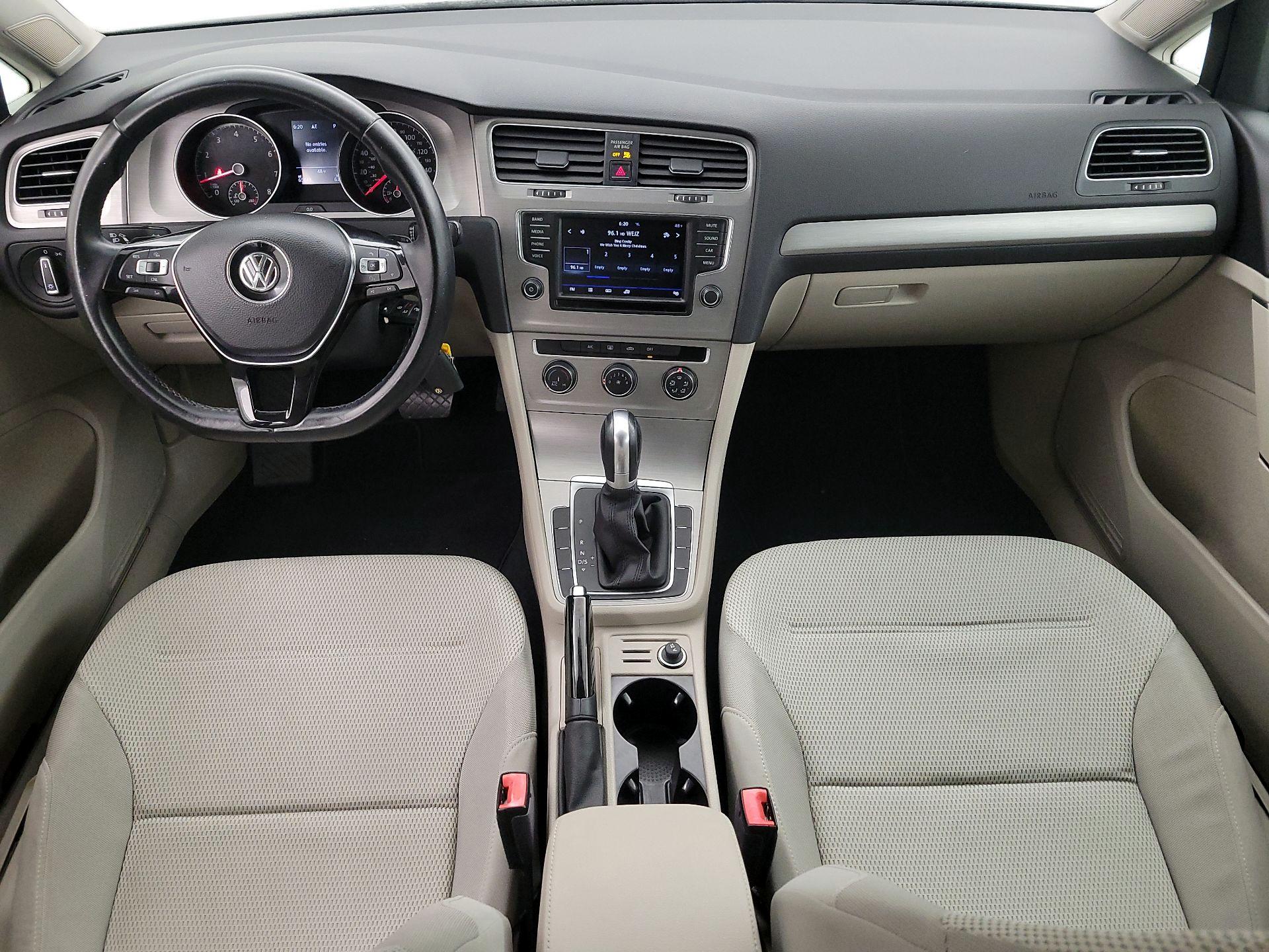 Thumbnail: 2017 Volkswagen Golf - 9