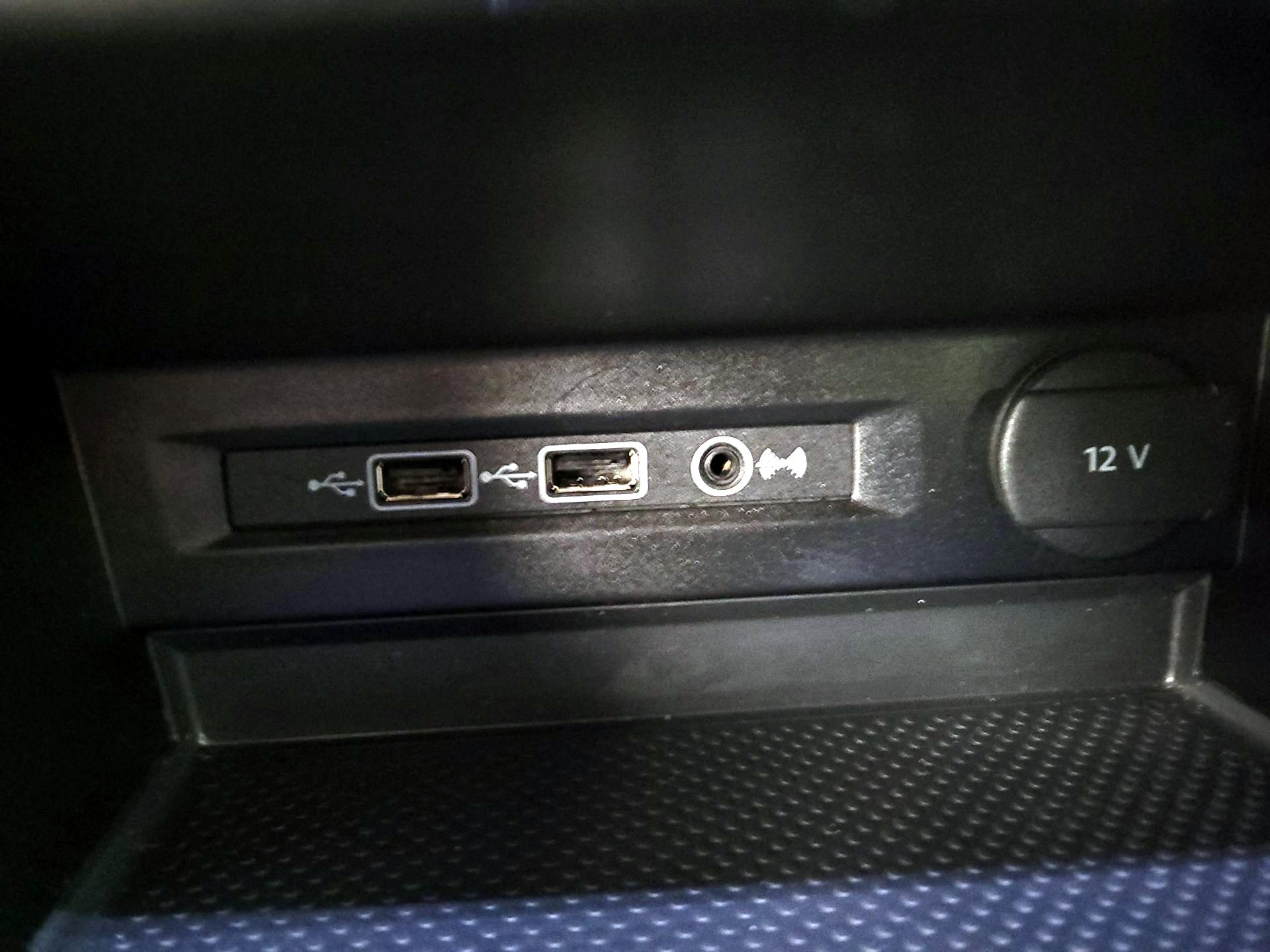 Thumbnail: 2019 Volkswagen Tiguan - 18