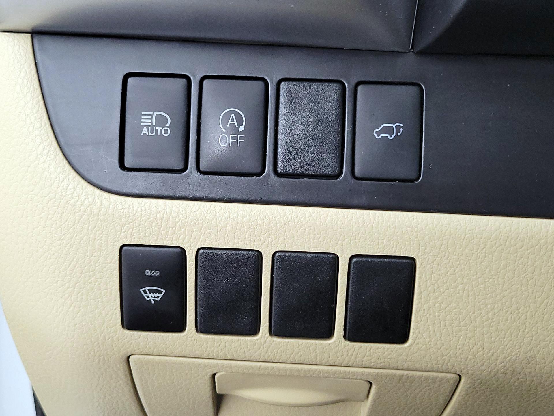 Thumbnail: 2018 Toyota Highlander - 13