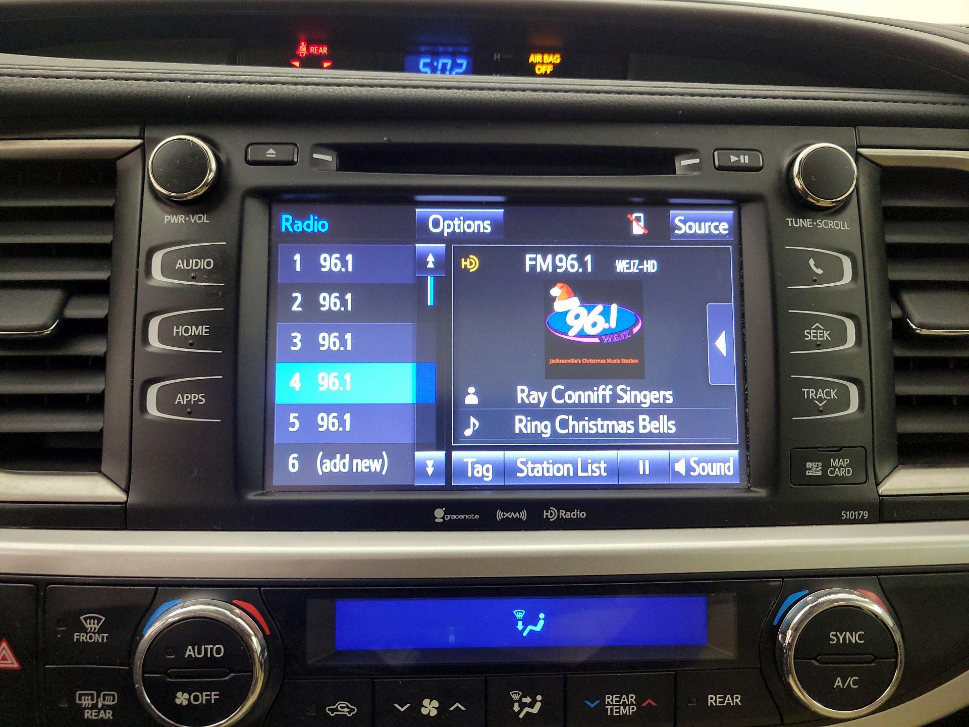 Thumbnail: 2018 Toyota Highlander - 15