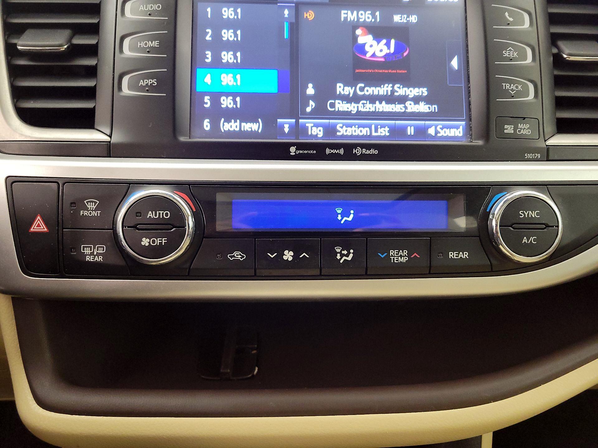 Thumbnail: 2018 Toyota Highlander - 16