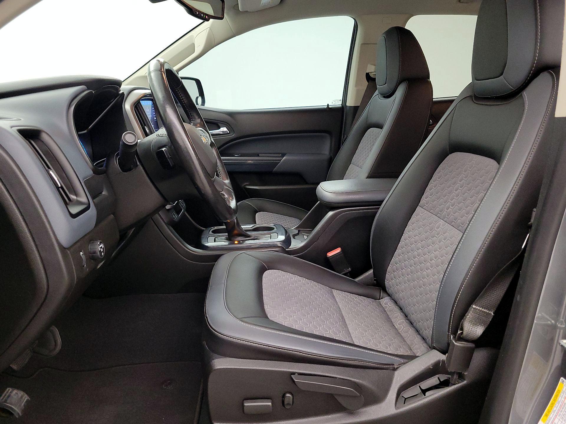 Thumbnail: 2022 Chevrolet Colorado - 11