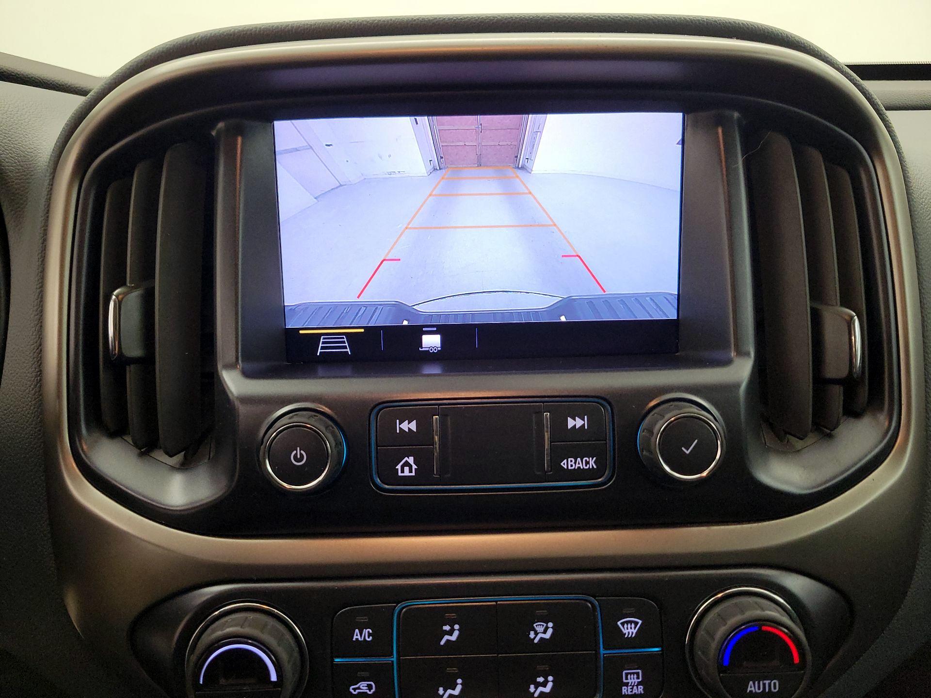 Thumbnail: 2022 Chevrolet Colorado - 14