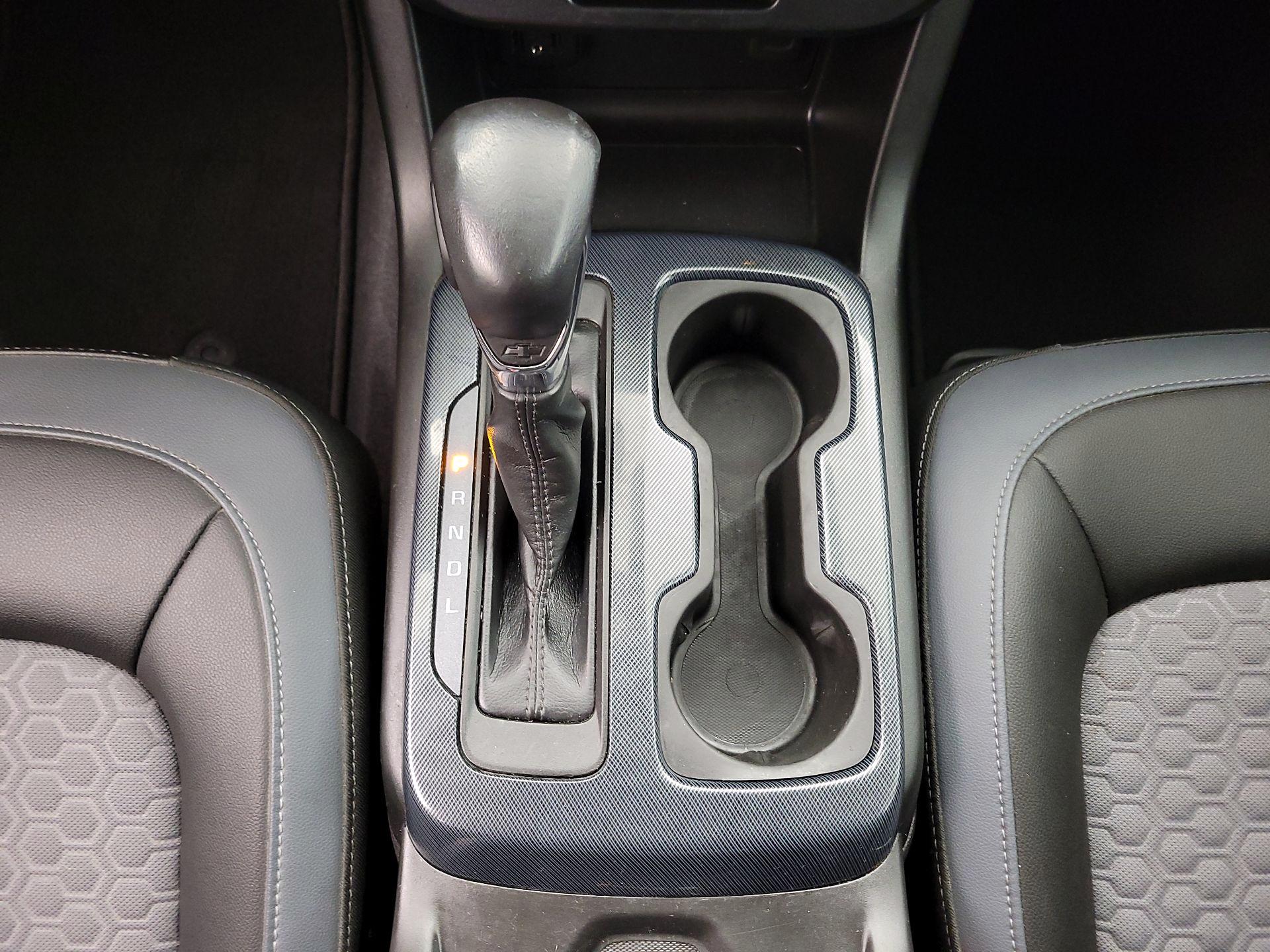 Thumbnail: 2022 Chevrolet Colorado - 17