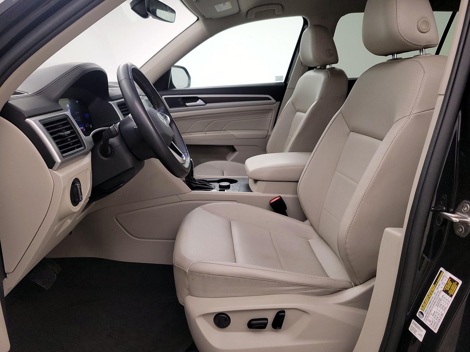 Thumbnail: 2022 Volkswagen Atlas - 11