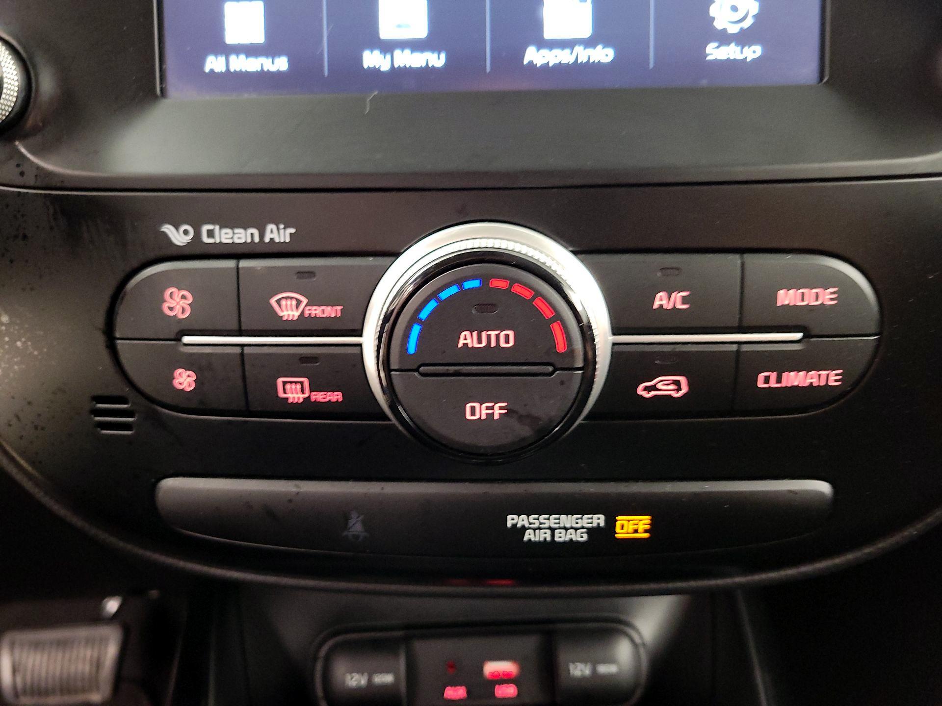 Thumbnail: 2018 Kia Soul - 16