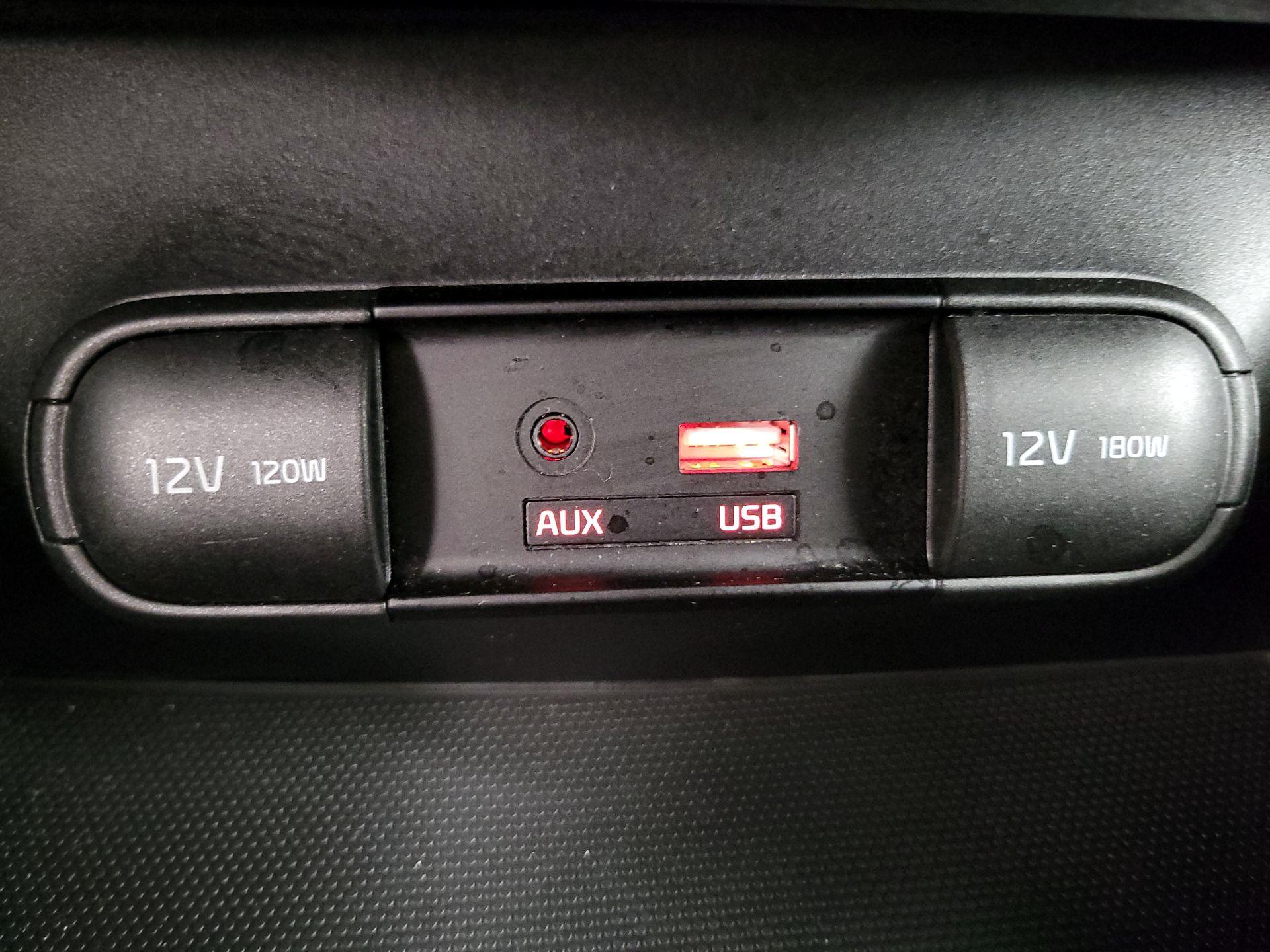 Thumbnail: 2018 Kia Soul - 18