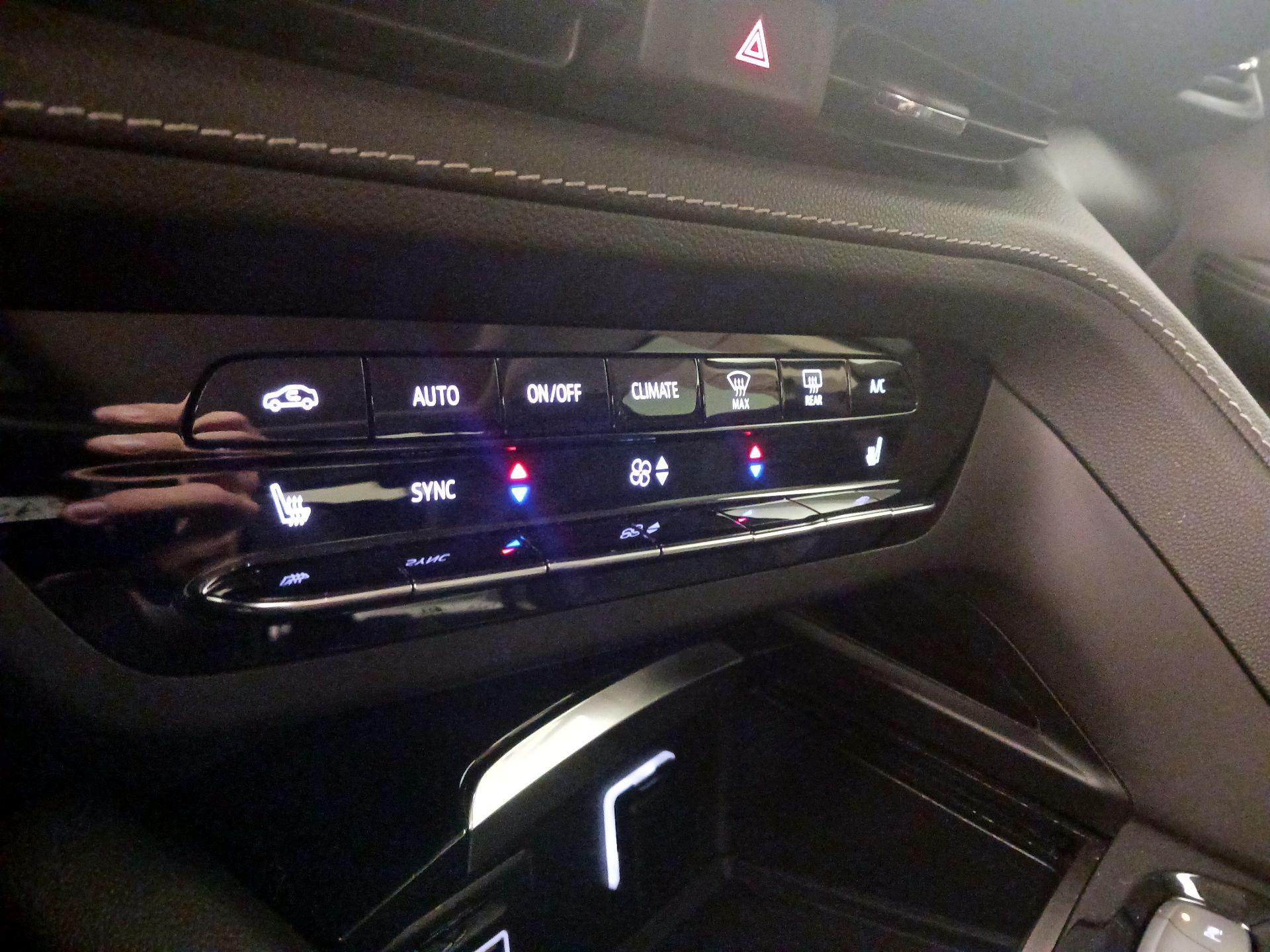 Thumbnail: 2021 Buick Envision - 17