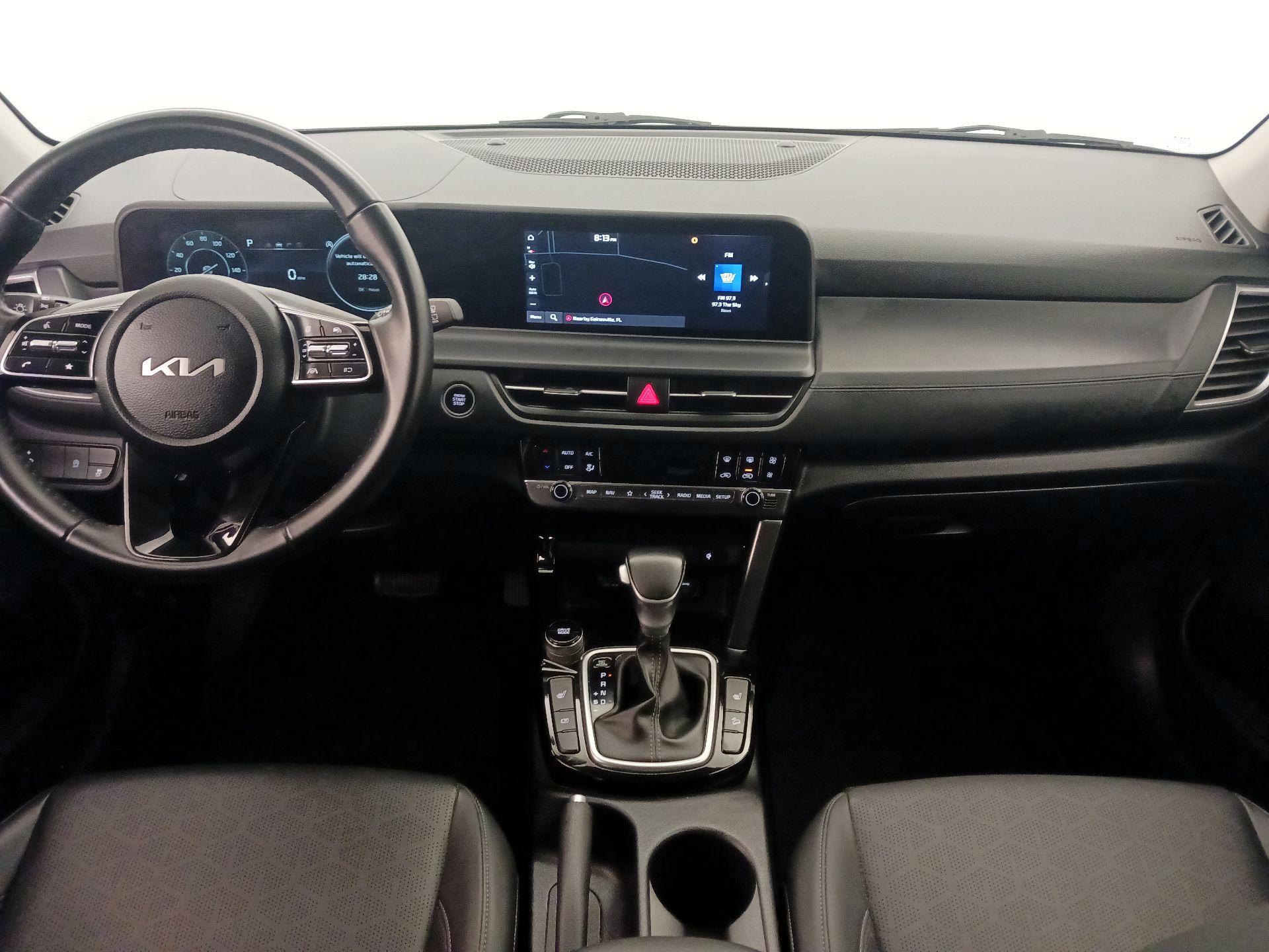 Thumbnail: 2024 Kia Seltos - 9