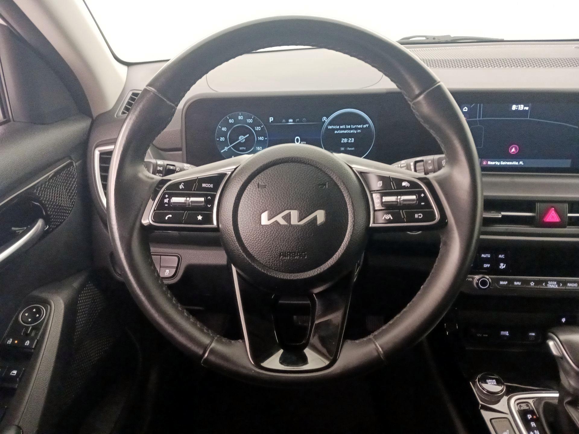 Thumbnail: 2024 Kia Seltos - 10