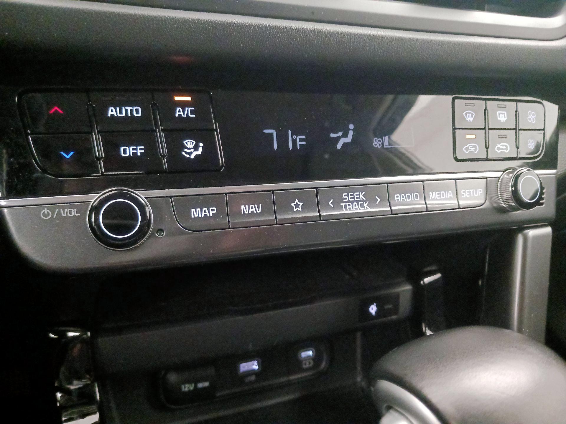 Thumbnail: 2024 Kia Seltos - 17