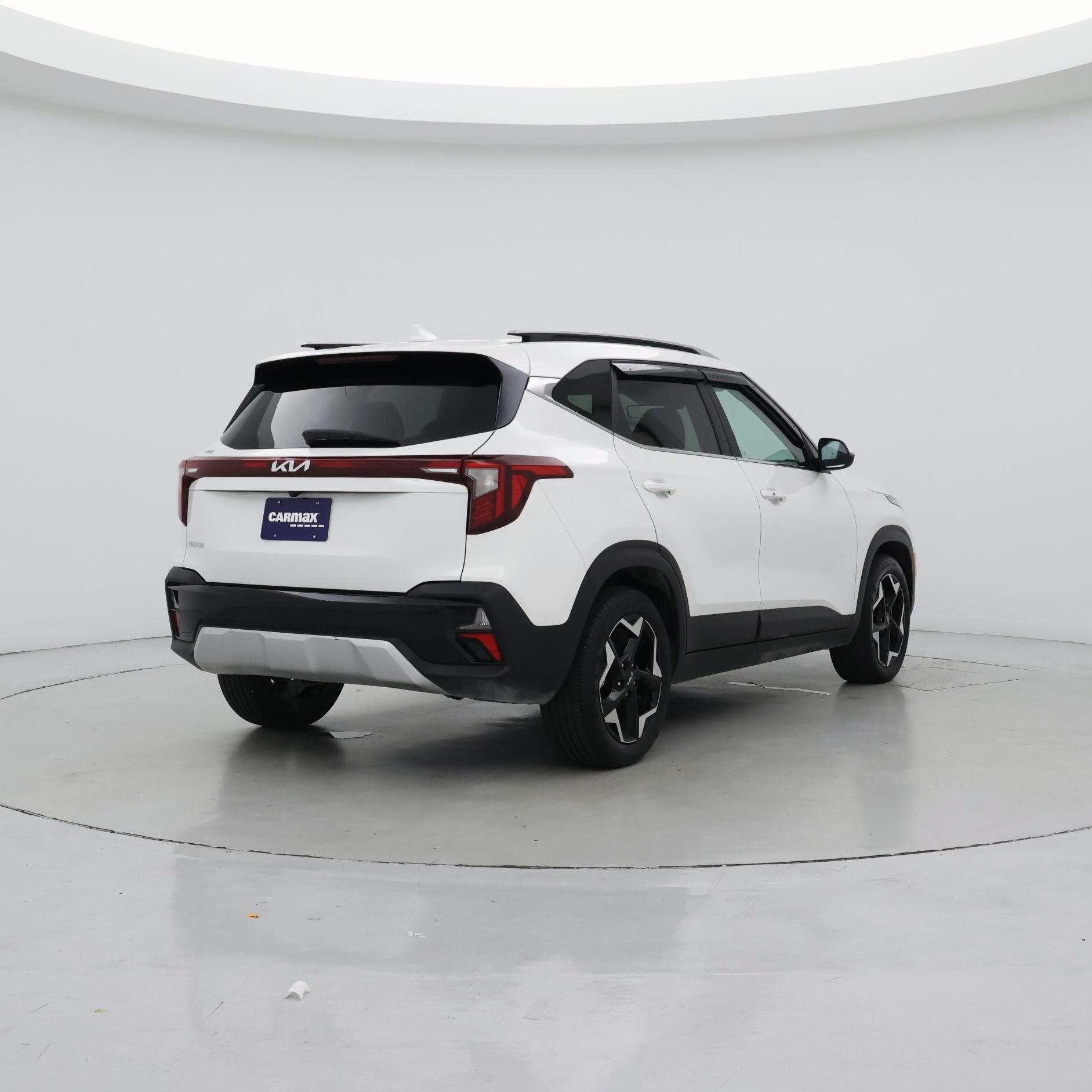 Thumbnail: 2024 Kia Seltos - 8