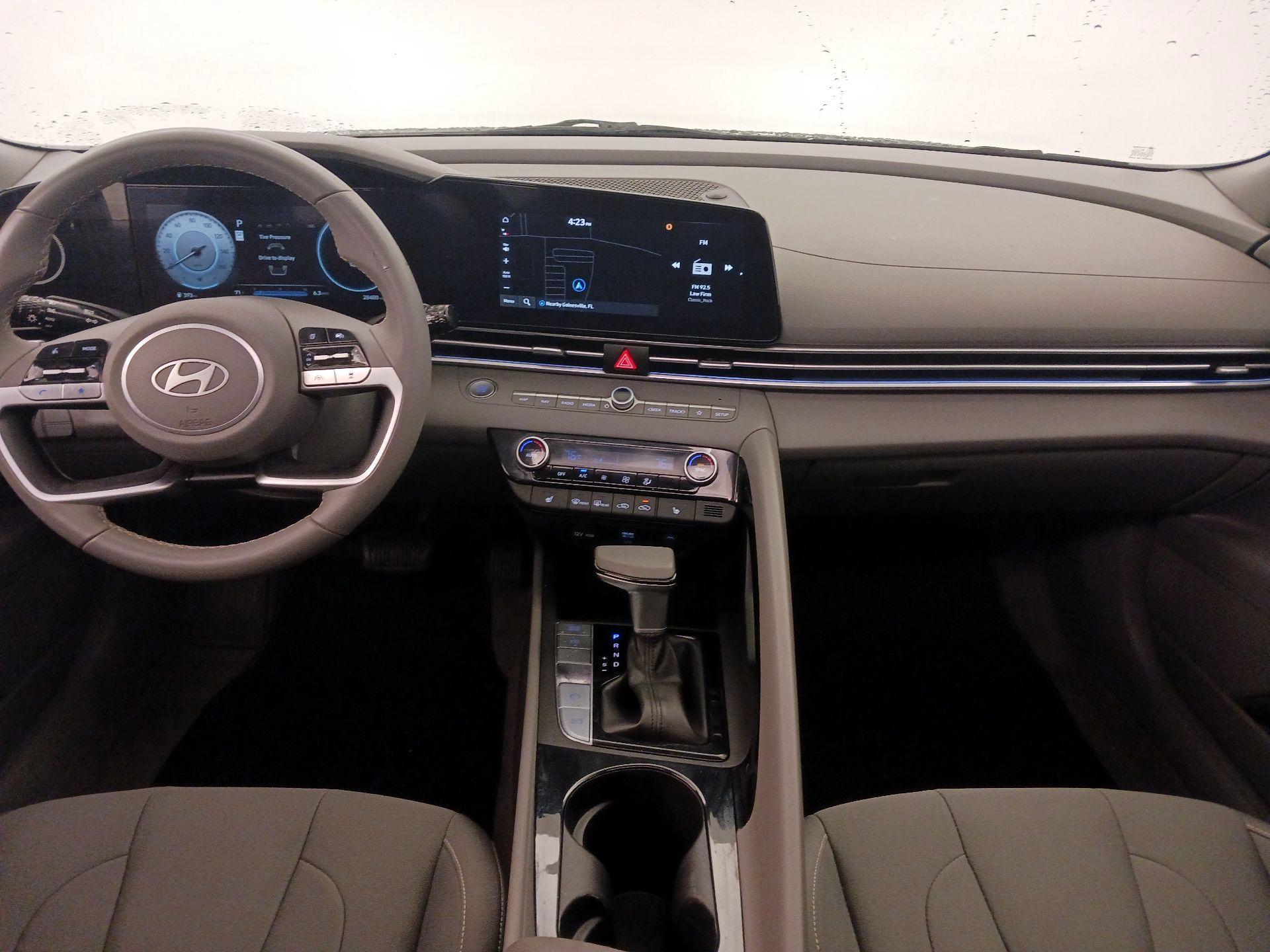 Thumbnail: 2024 Hyundai Elantra - 9