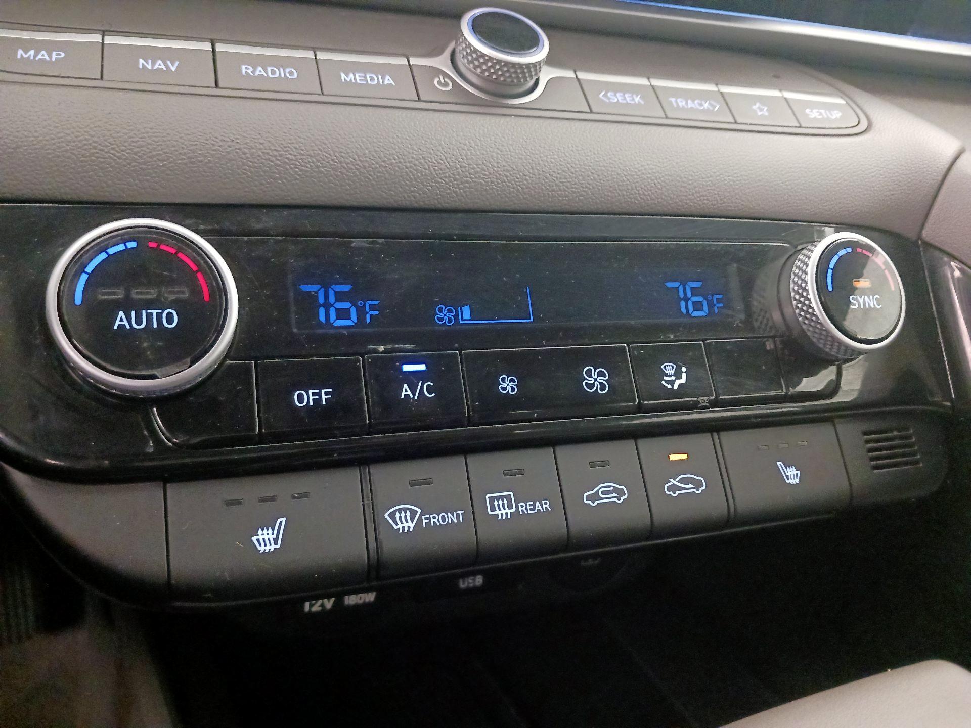 Thumbnail: 2024 Hyundai Elantra - 17