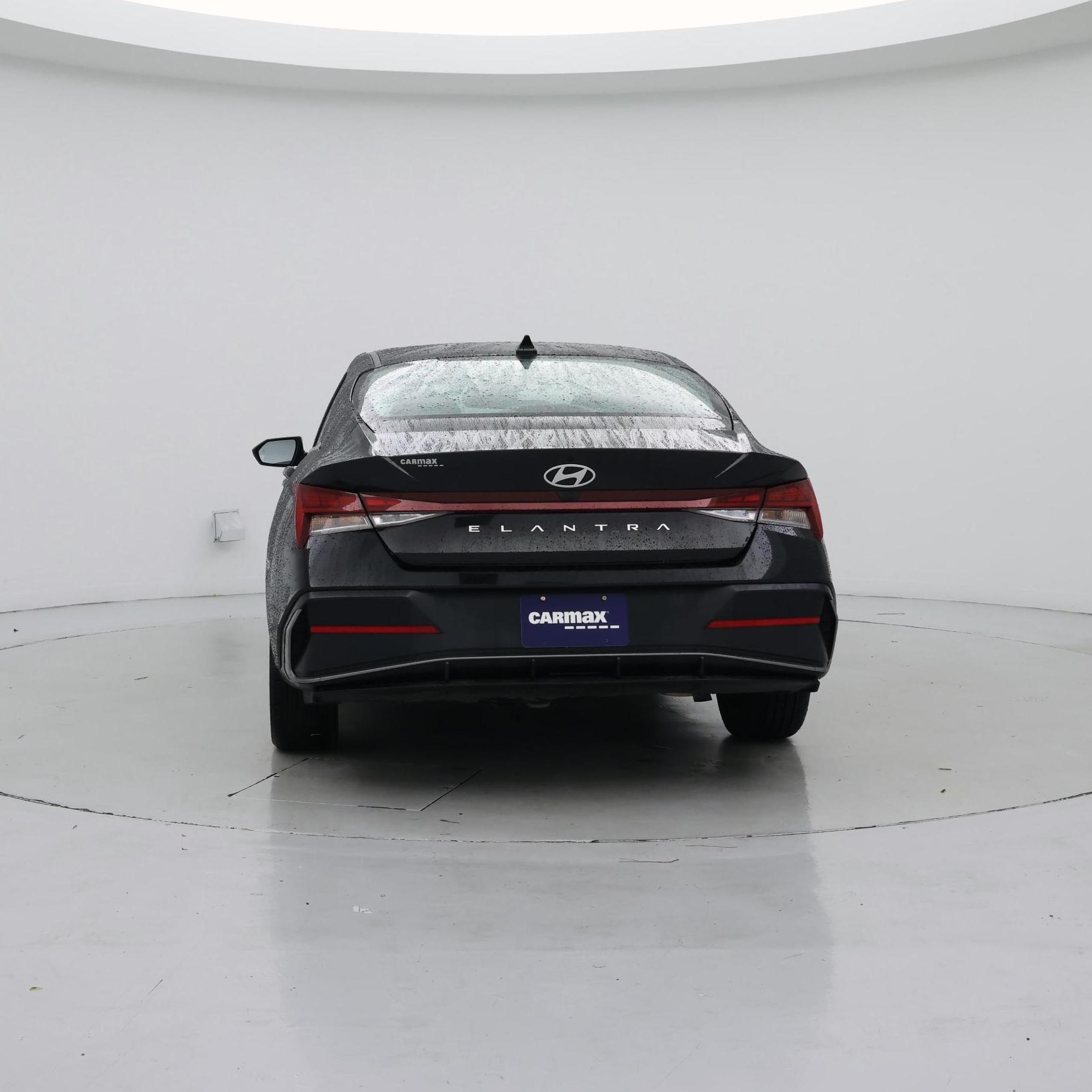 Thumbnail: 2024 Hyundai Elantra - 6