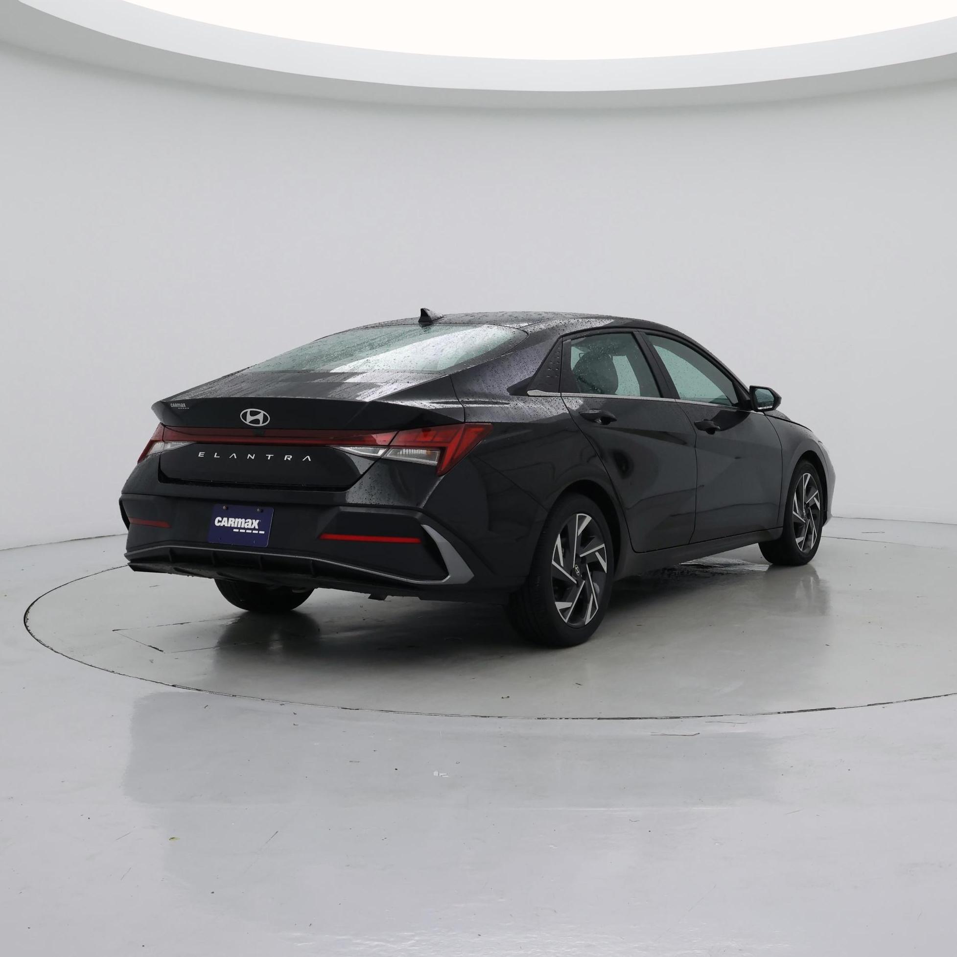 Thumbnail: 2024 Hyundai Elantra - 8