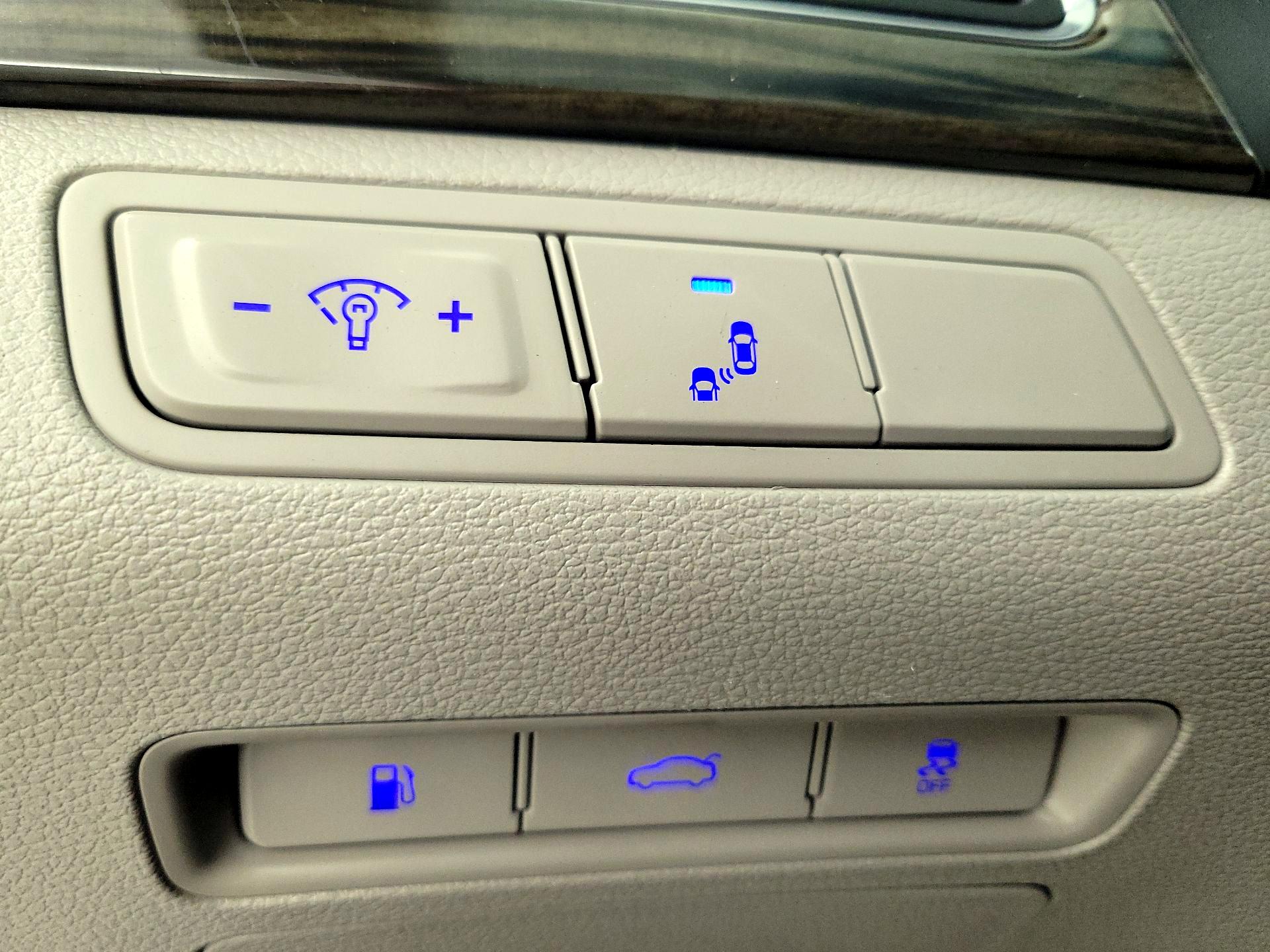 Thumbnail: 2017 Hyundai Sonata - 13