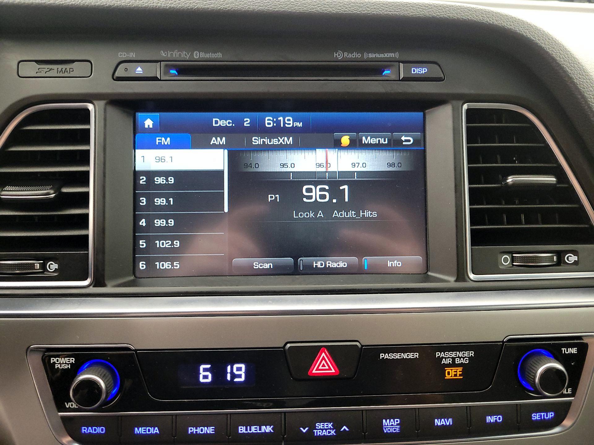 Thumbnail: 2017 Hyundai Sonata - 16