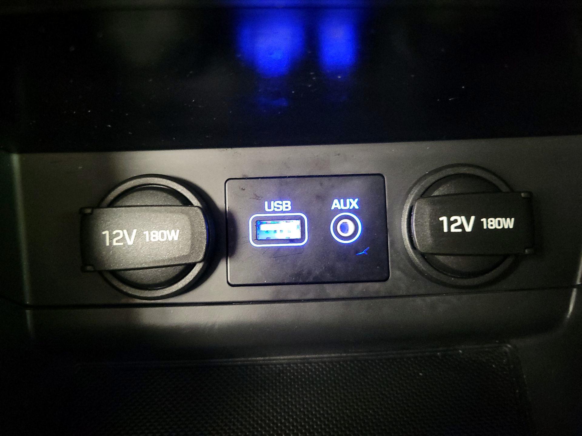 Thumbnail: 2017 Hyundai Sonata - 19