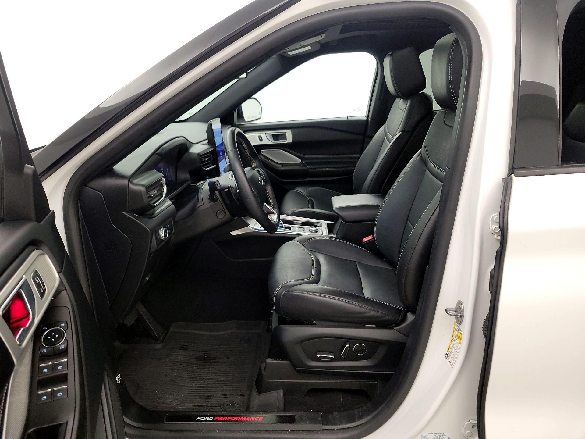 Thumbnail: 2020 Ford Explorer - 11