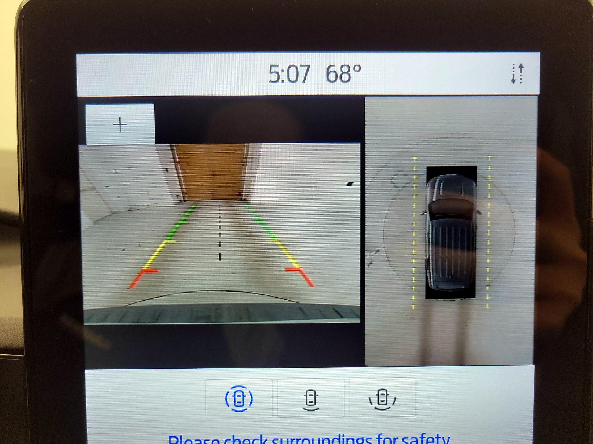 Thumbnail: 2020 Ford Explorer - 15