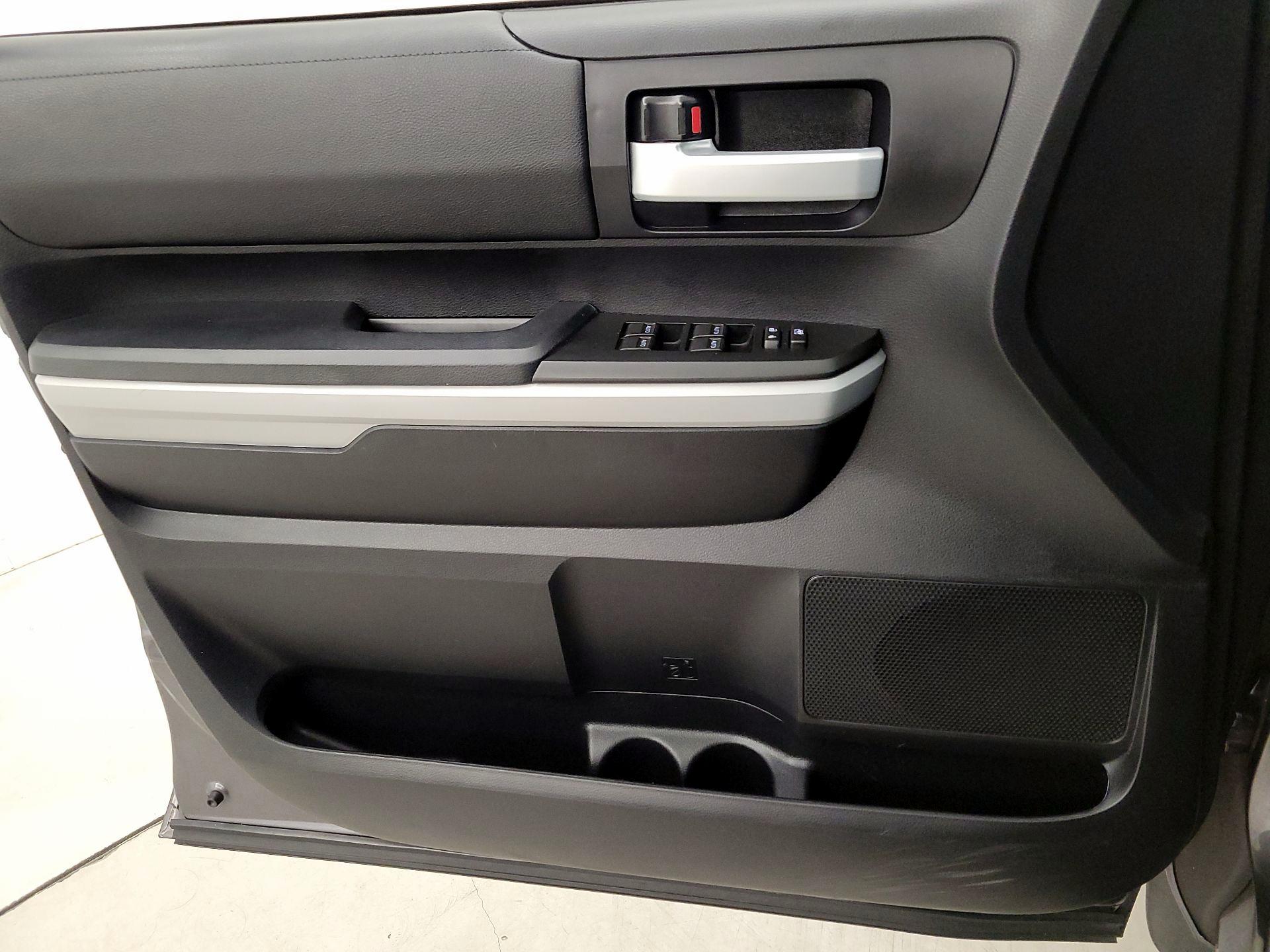 Thumbnail: 2020 Toyota Tundra - 12