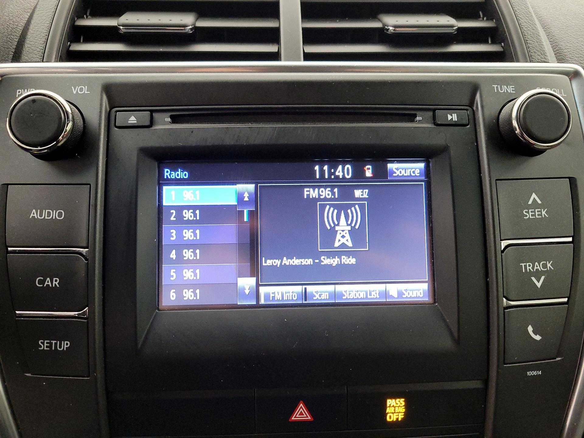 Thumbnail: 2017 Toyota Camry - 15