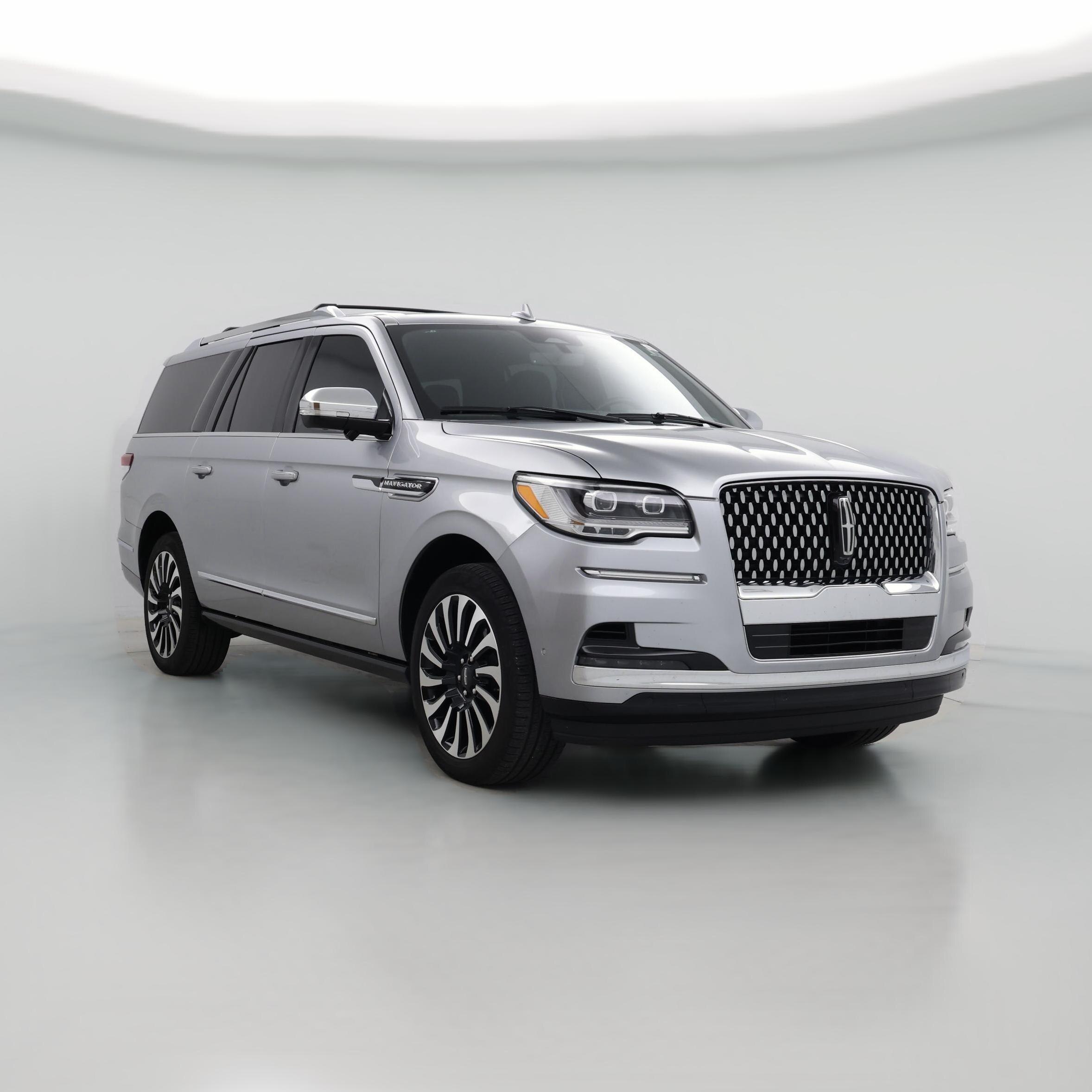 Thumbnail: 2024 Lincoln Navigator L - 1