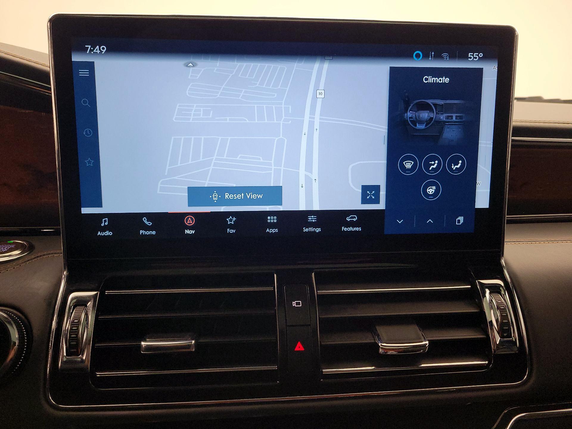 Thumbnail: 2024 Lincoln Navigator L - 14