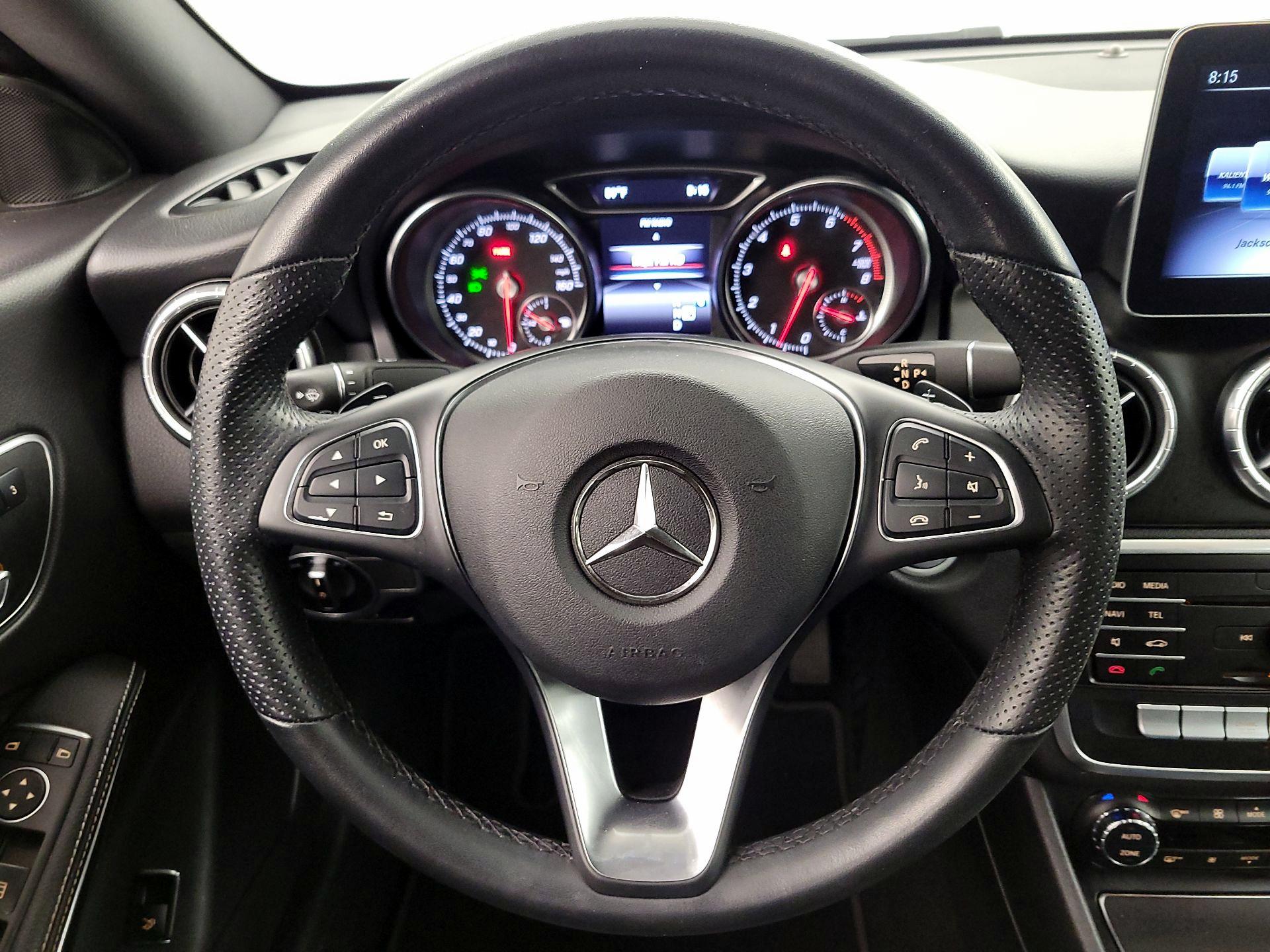 Thumbnail: 2019 Mercedes-Benz CLA - 10