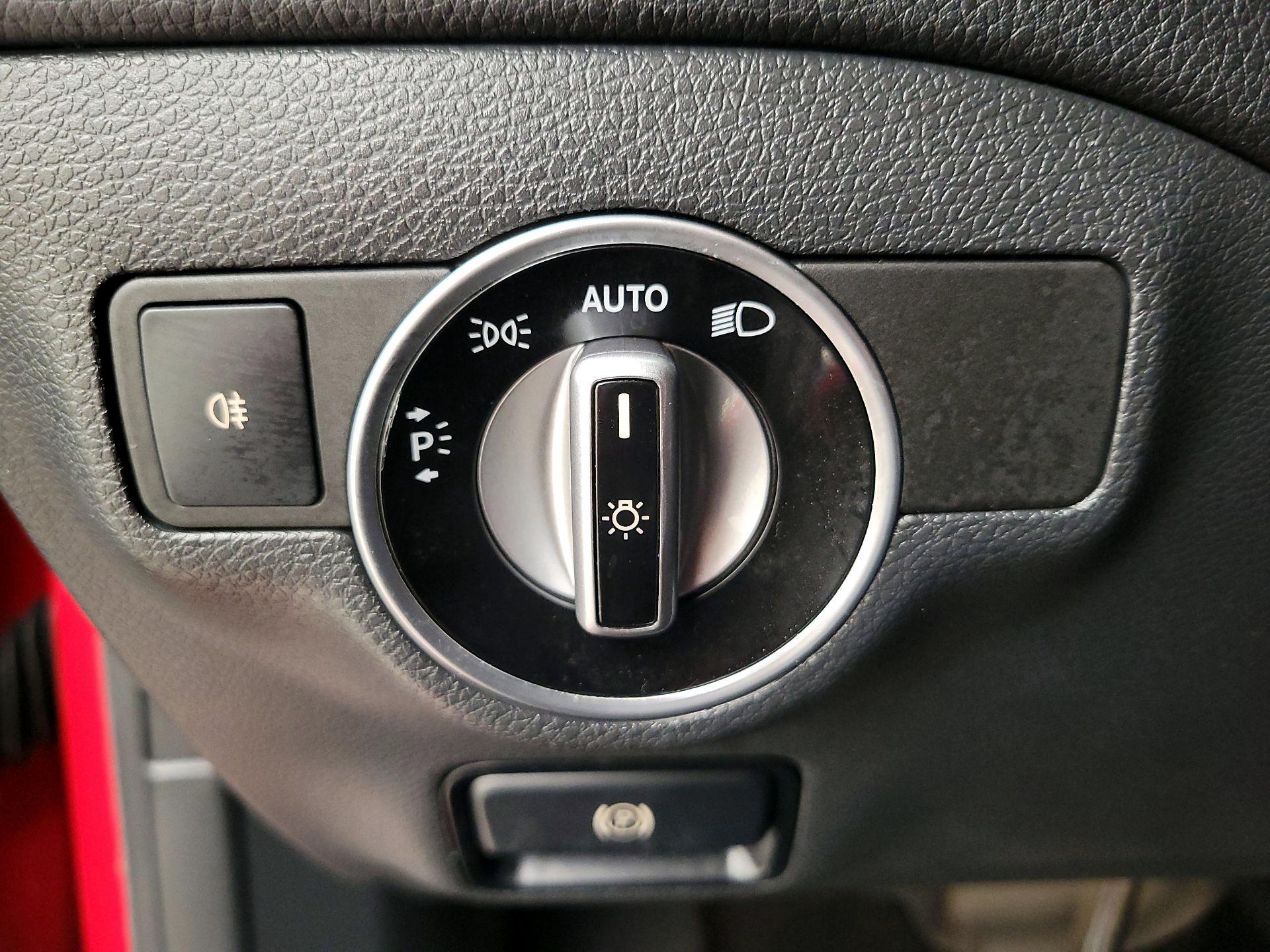 Thumbnail: 2019 Mercedes-Benz CLA - 13