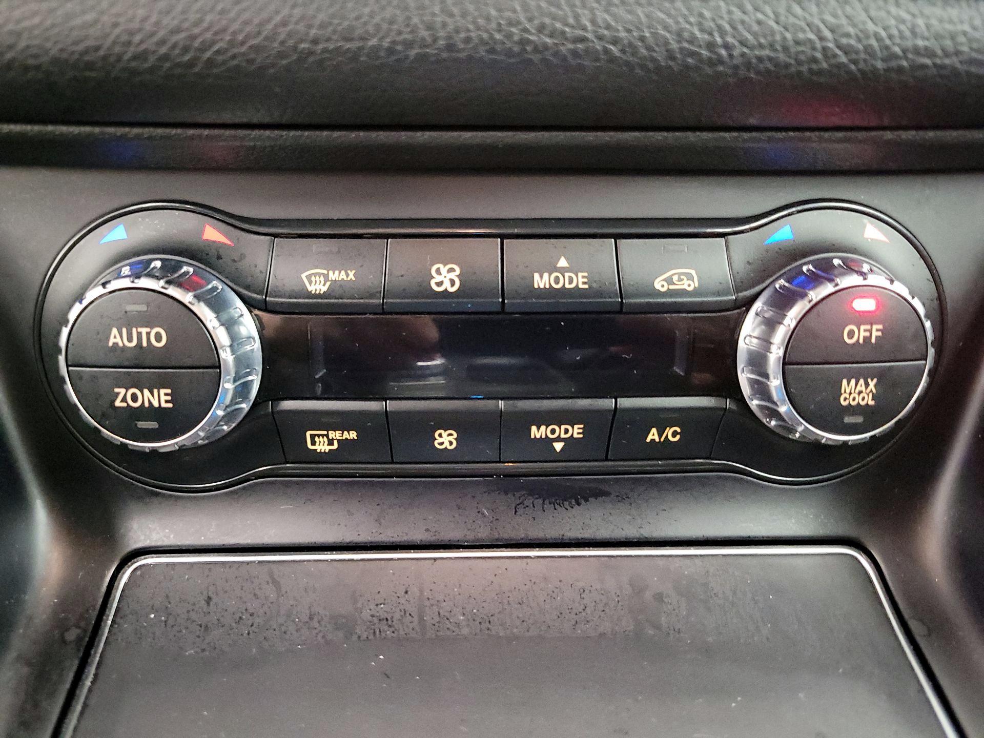 Thumbnail: 2019 Mercedes-Benz CLA - 16