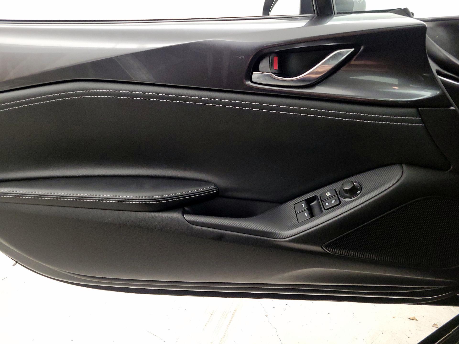 Thumbnail: 2022 Mazda MX-5 Miata - 12