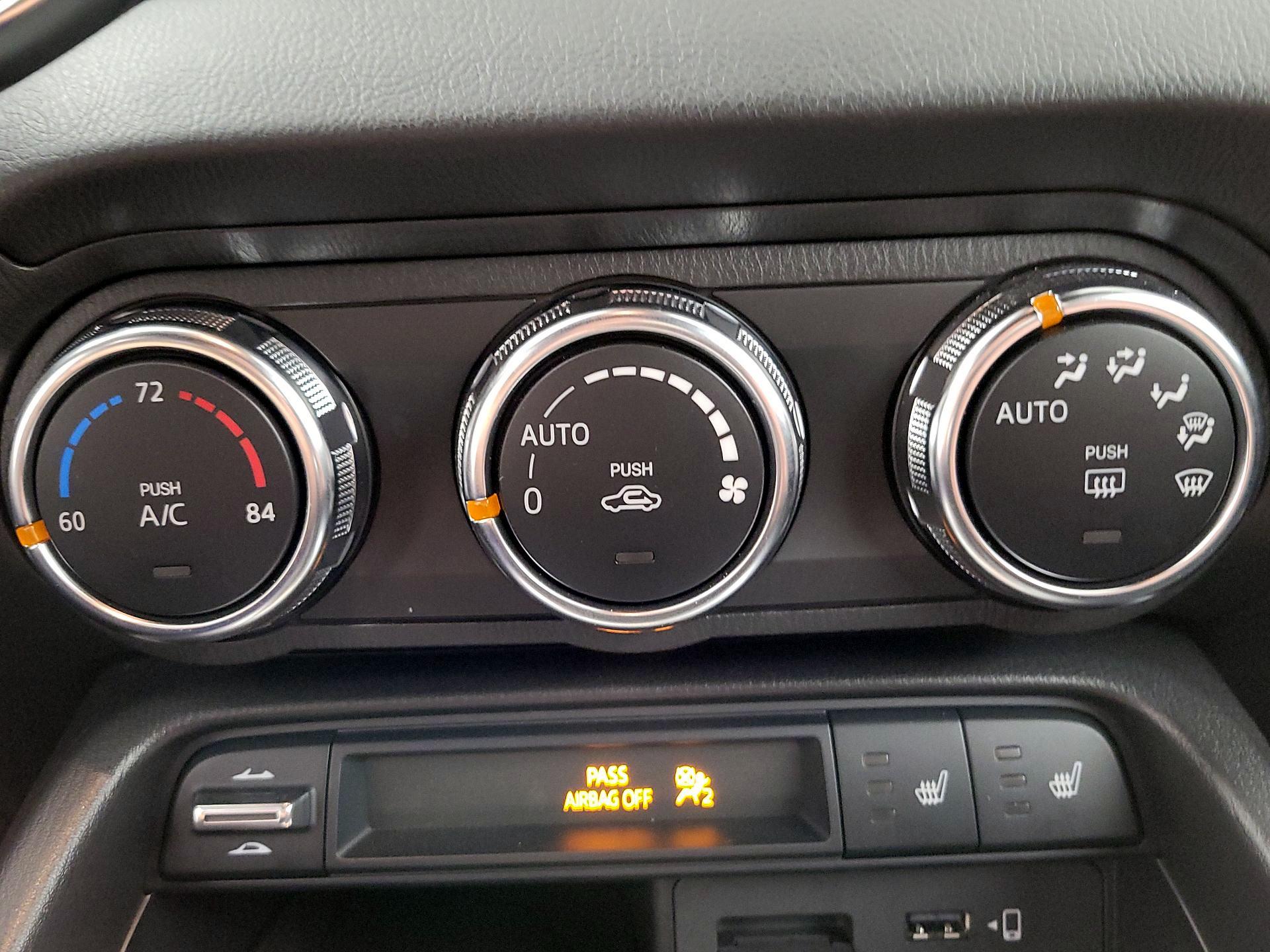 Thumbnail: 2022 Mazda MX-5 Miata - 16