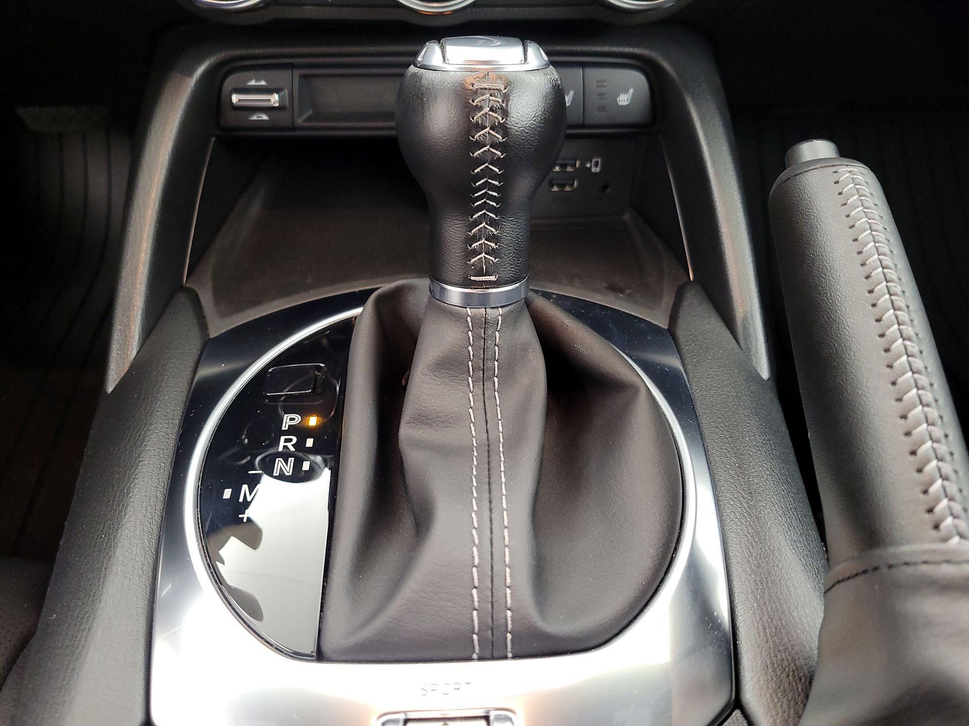 Thumbnail: 2022 Mazda MX-5 Miata - 17