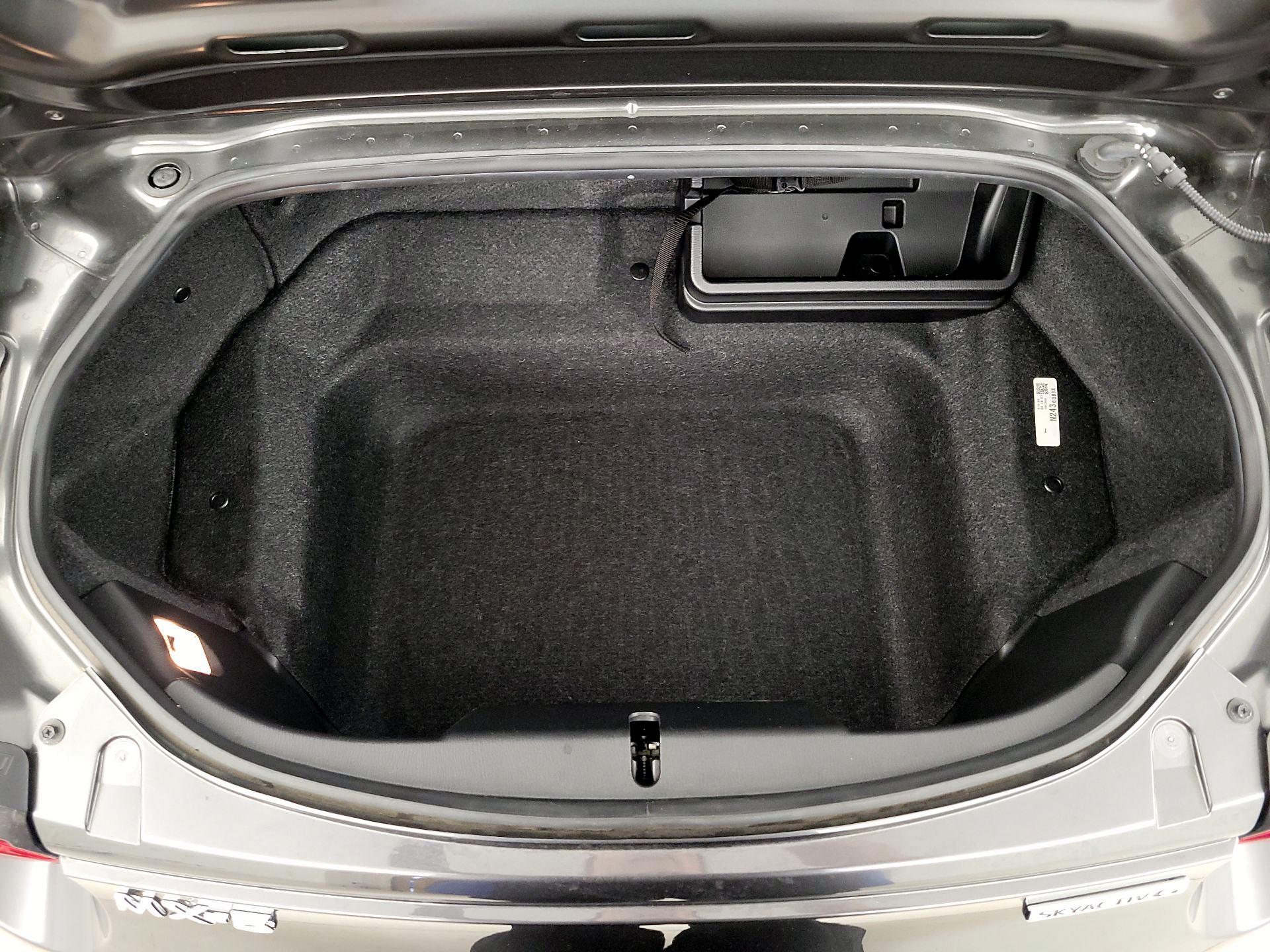 Thumbnail: 2022 Mazda MX-5 Miata - 19