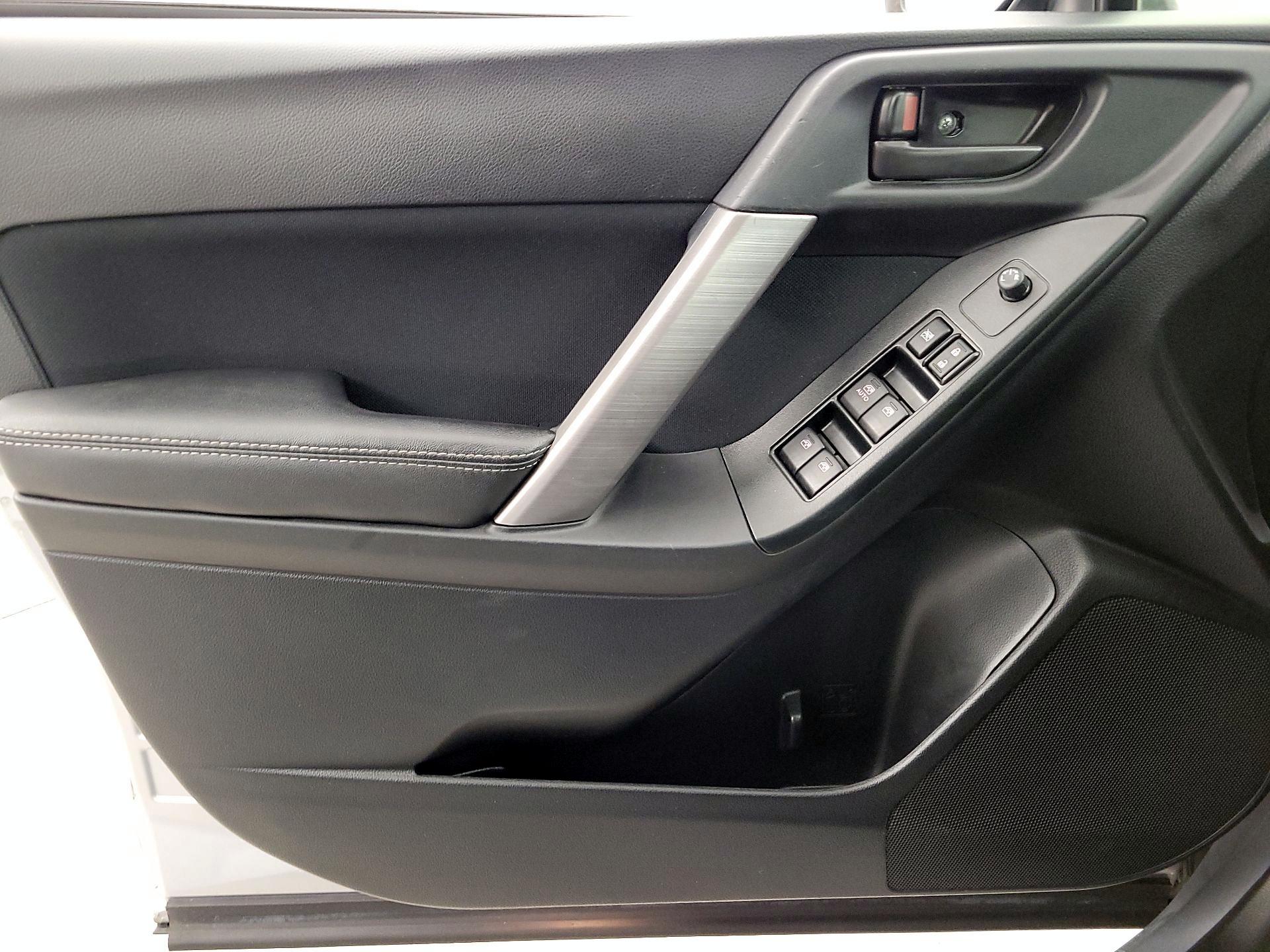 Thumbnail: 2016 Subaru Forester - 12