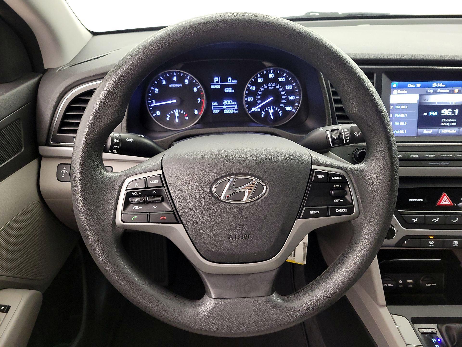 Thumbnail: 2017 Hyundai Elantra - 10