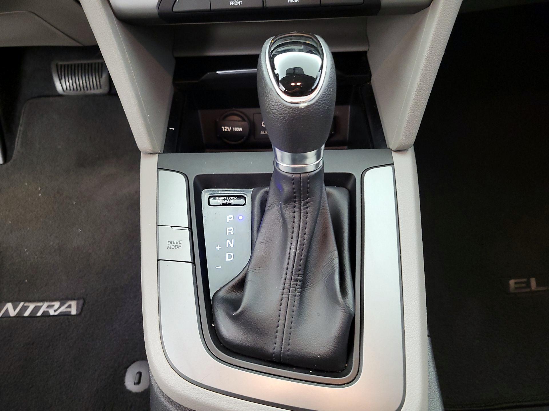 Thumbnail: 2017 Hyundai Elantra - 17