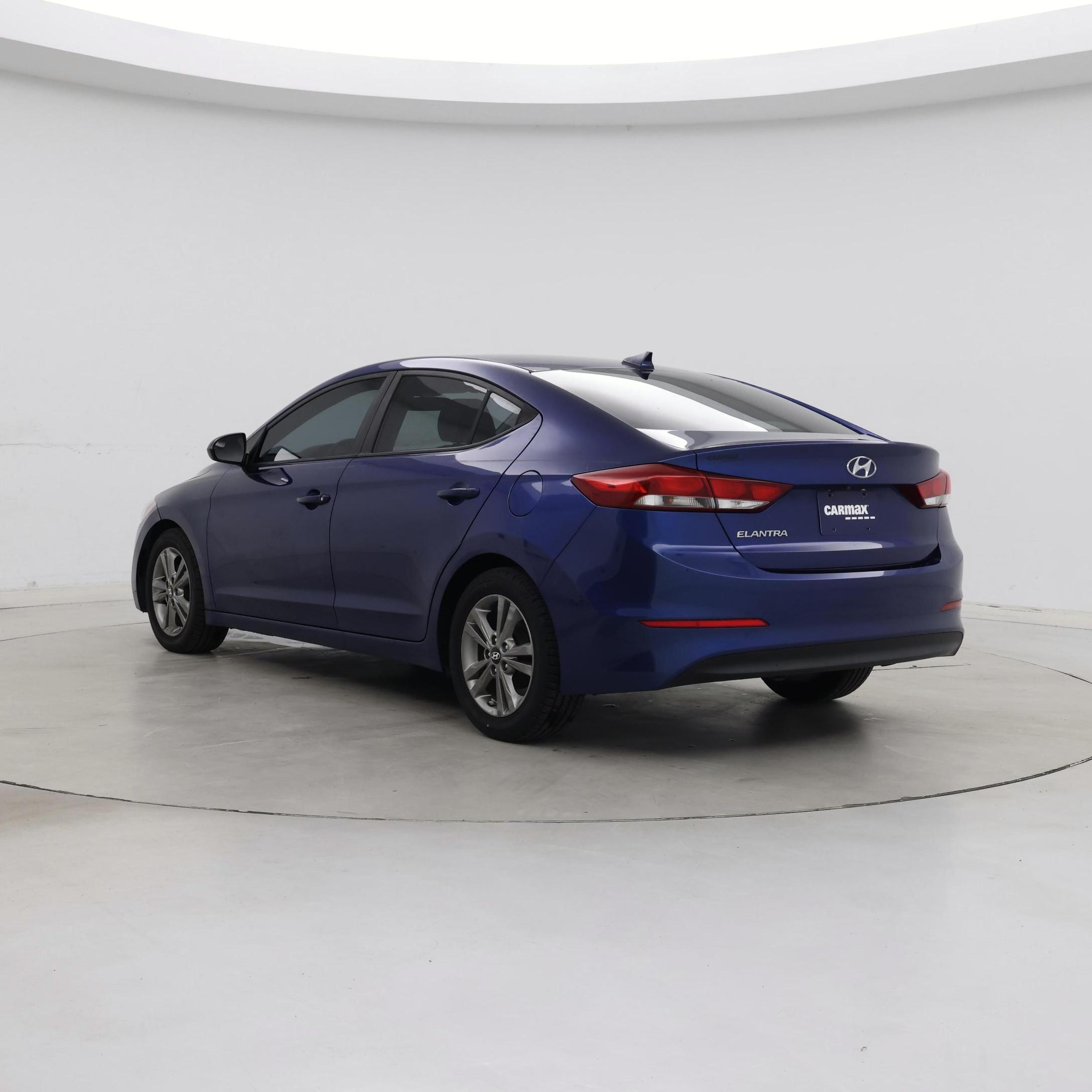 Thumbnail: 2017 Hyundai Elantra - 2