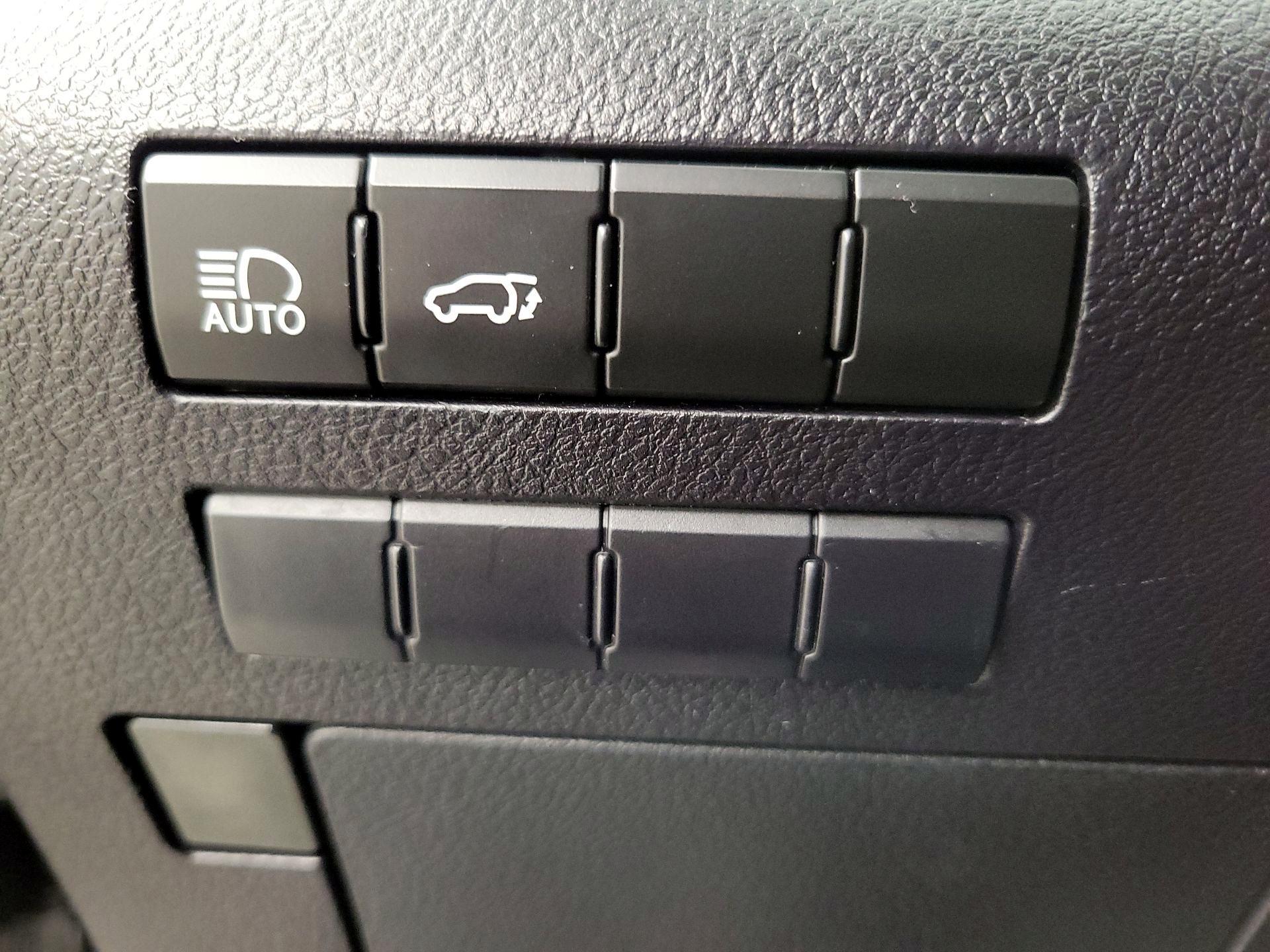 Thumbnail: 2020 Lexus RX - 13