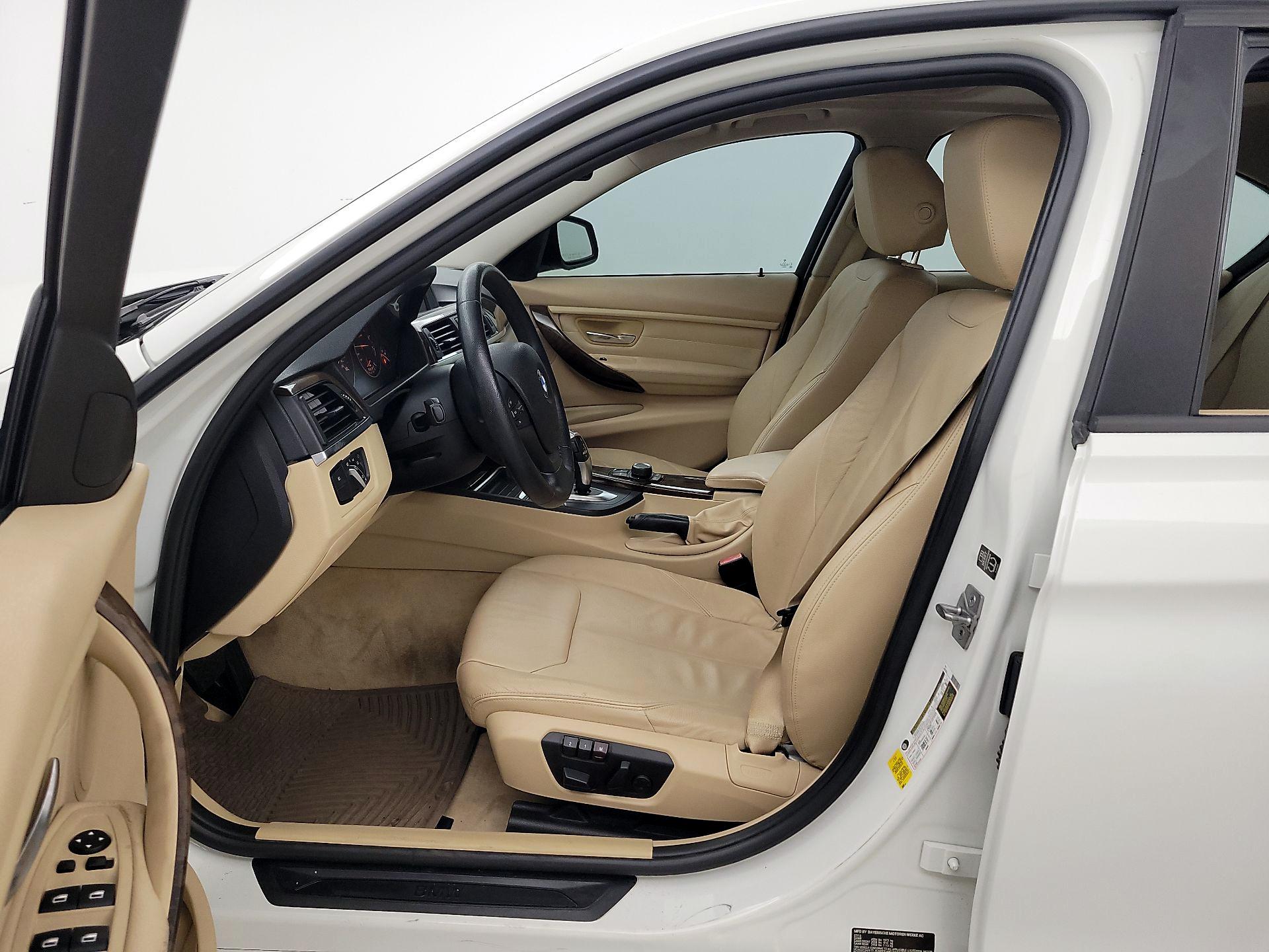 Thumbnail: 2014 BMW 3 Series - 11