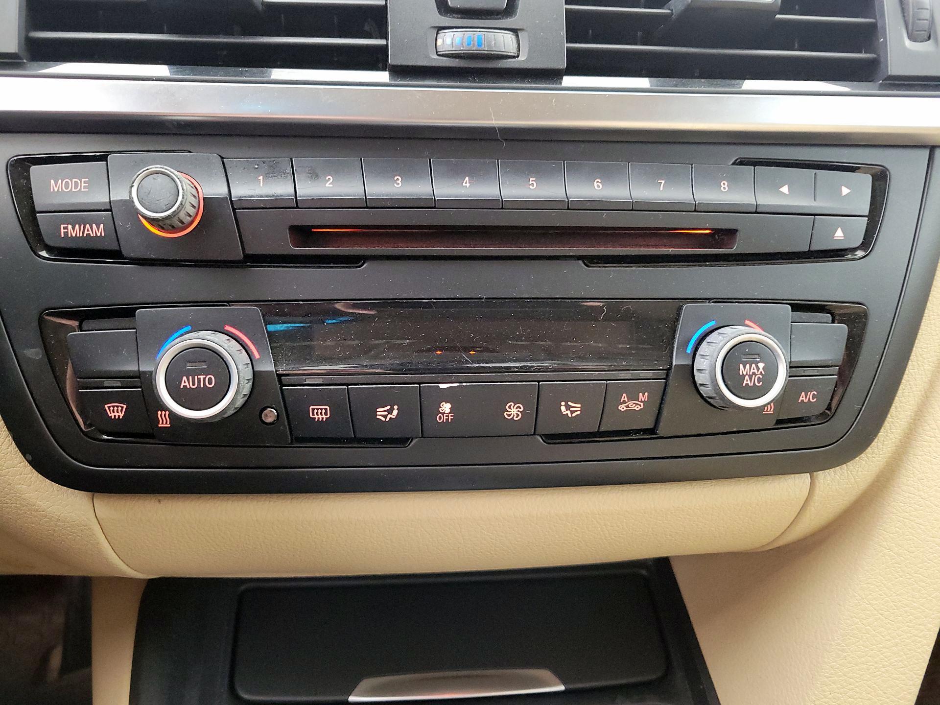 Thumbnail: 2014 BMW 3 Series - 15