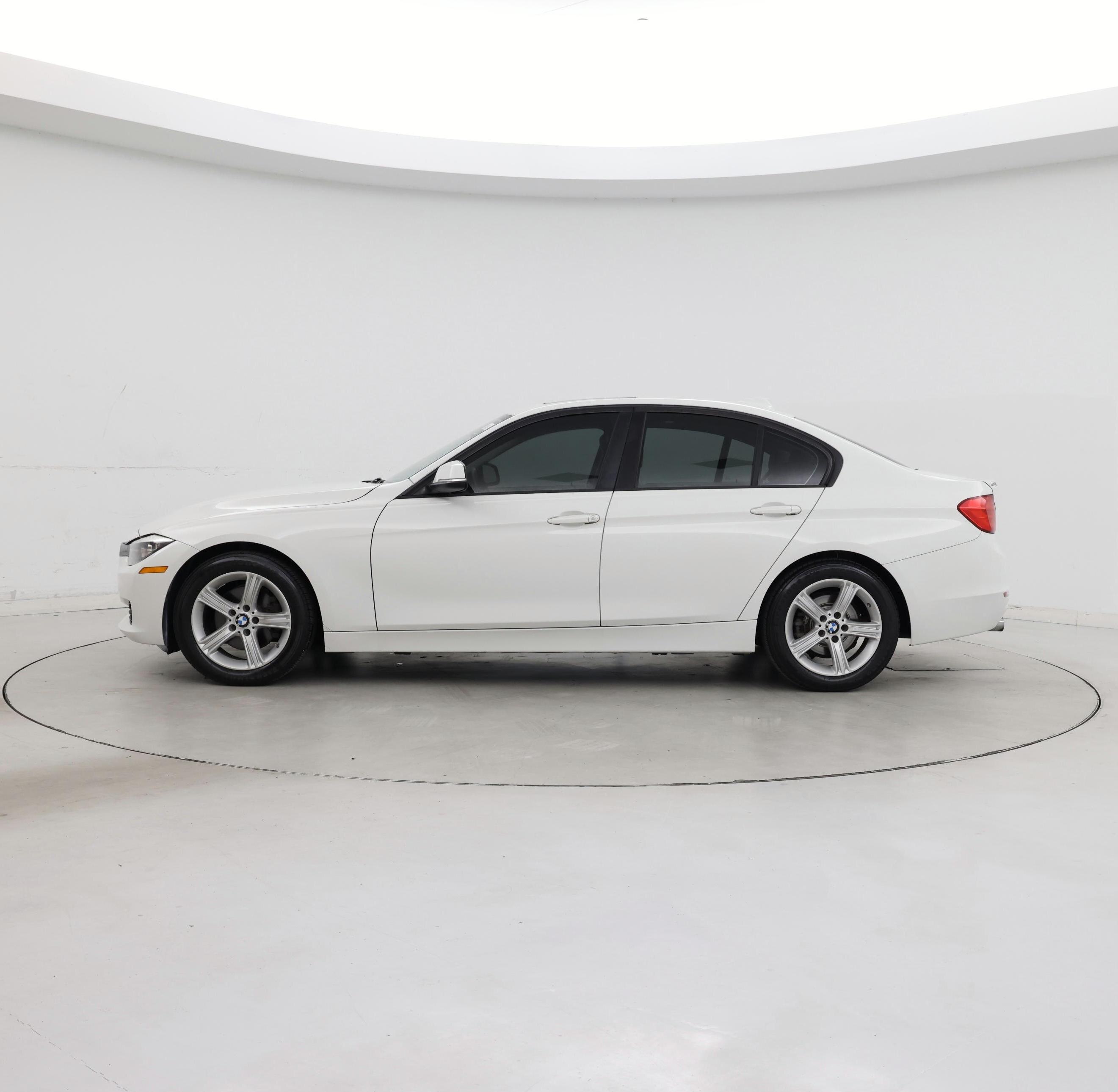 Thumbnail: 2014 BMW 3 Series - 3