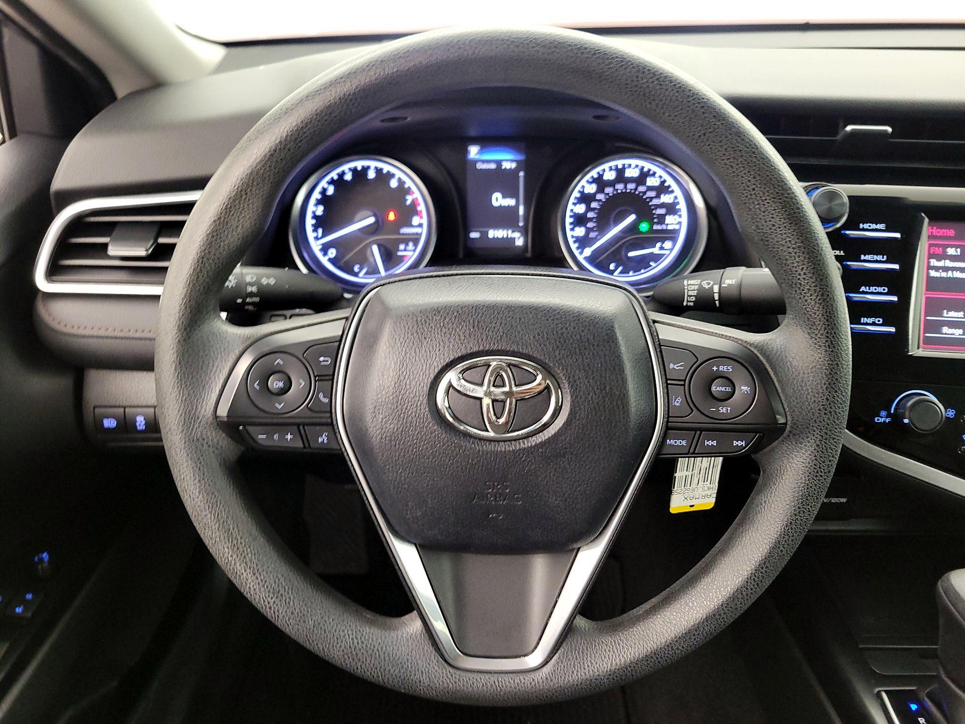 Thumbnail: 2018 Toyota Camry - 10