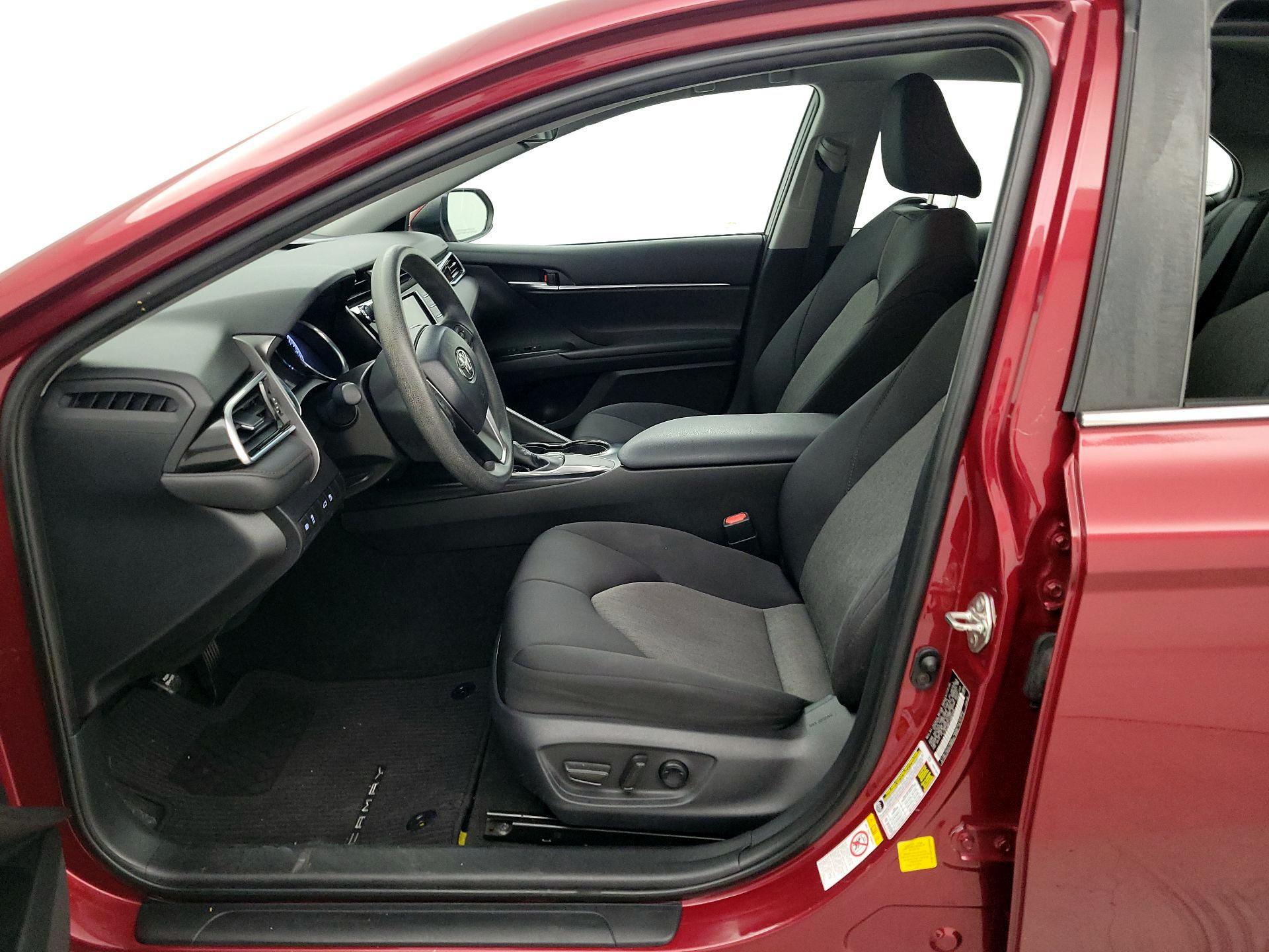 Thumbnail: 2018 Toyota Camry - 11