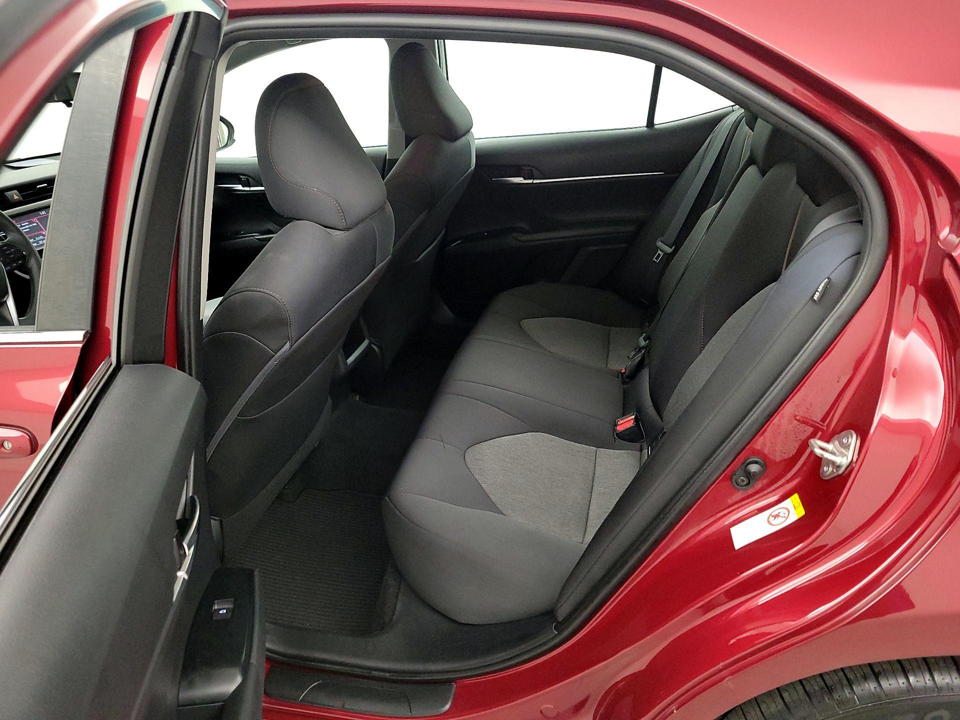 Thumbnail: 2018 Toyota Camry - 19